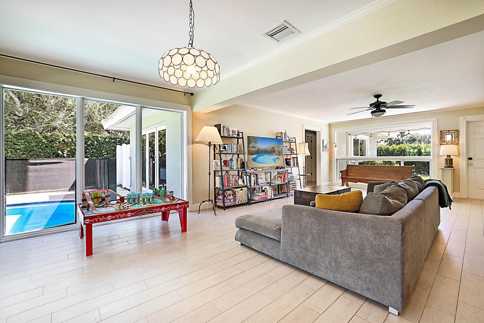 TUNISON PALMS SEC 1 - Residential Lease