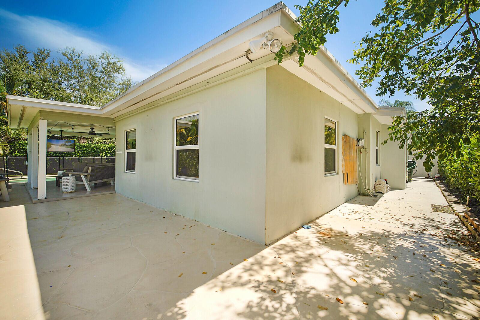 TUNISON PALMS SEC 1 - Residential Lease