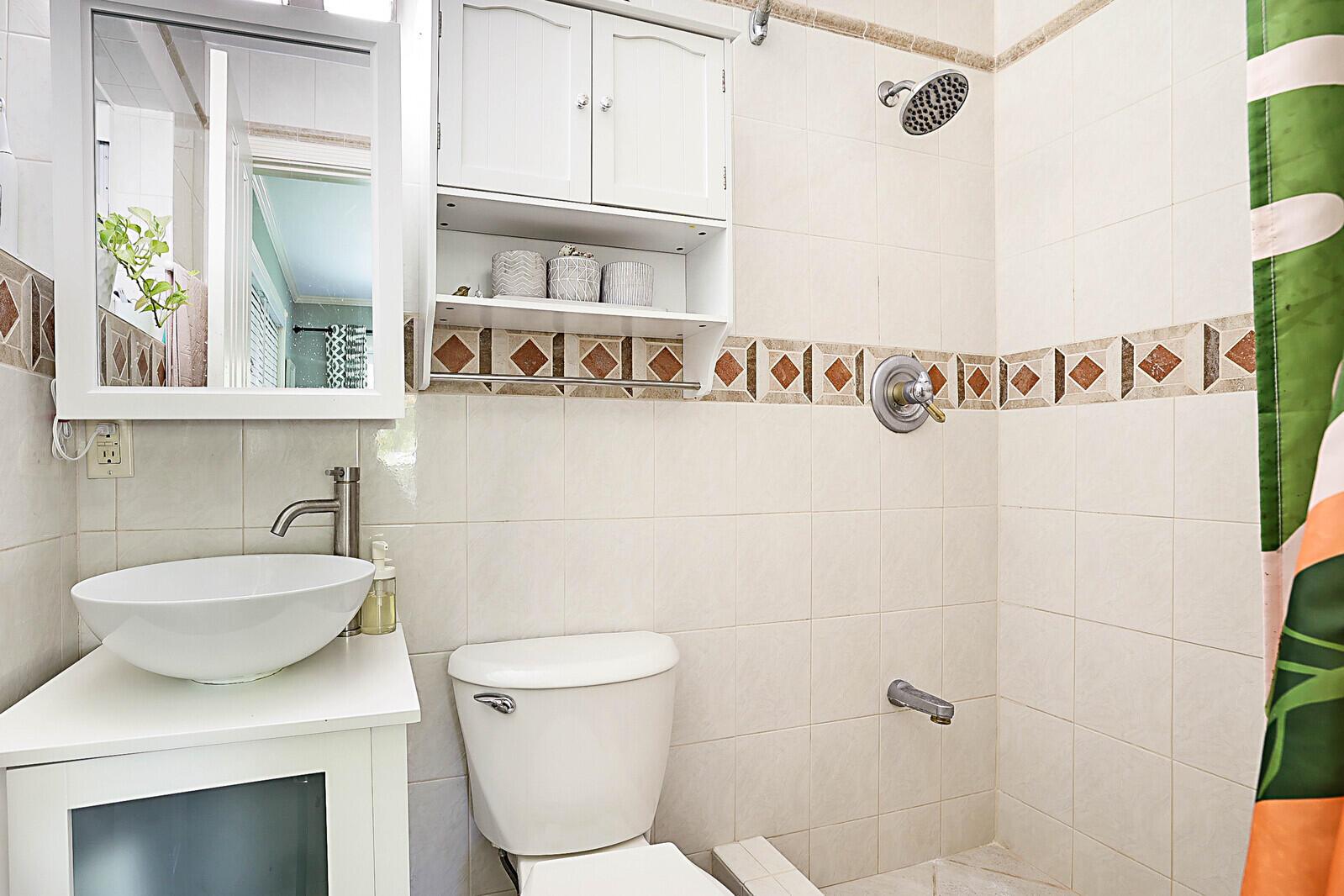 TUNISON PALMS SEC 1 - Residential Lease