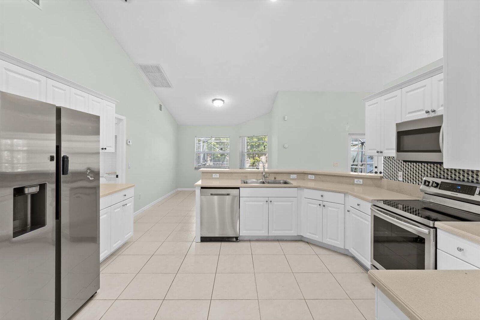 PORT ST LUCIE SECTION 21 - Residential