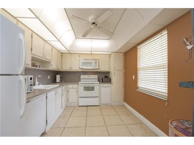 PALM AIRE - Residential