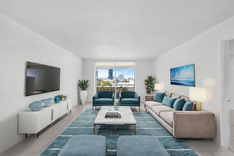 Condominium in Miami Beach FL 465 Ocean Dr Dr.jpg