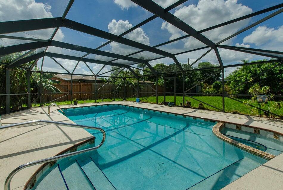 SANDALFOOT COVE SEC 5 - Residential Lease