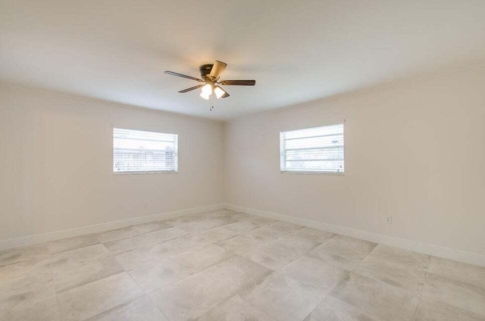 SANDALFOOT COVE SEC 5 - Residential Lease