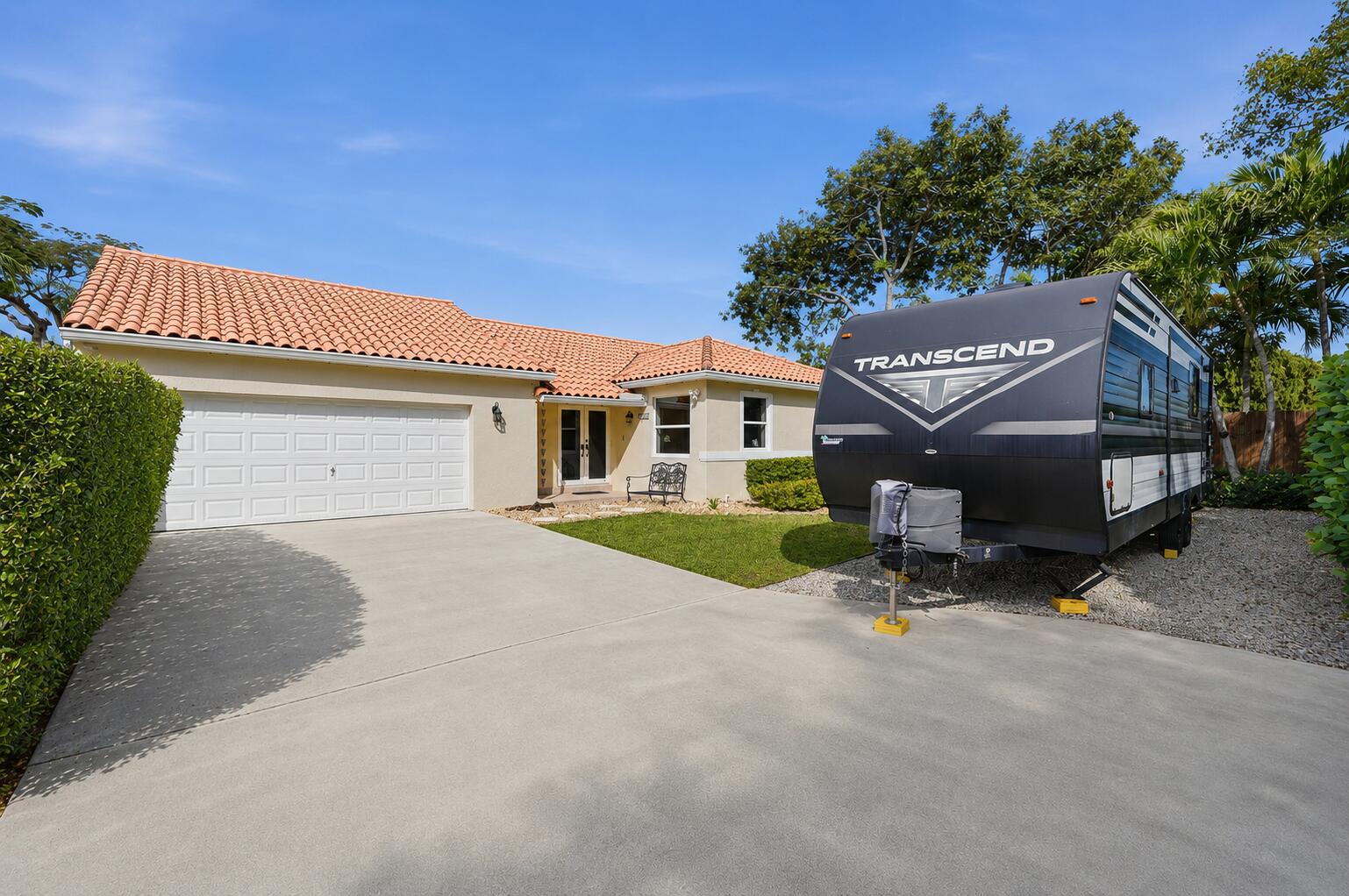 16921 SW 92nd Court, Palmetto Bay FL 33157