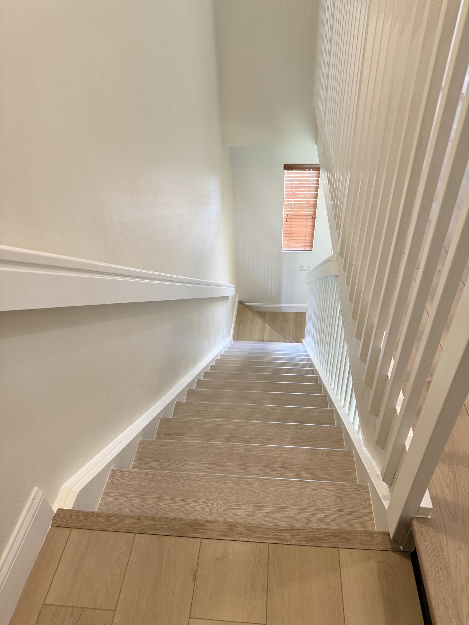 SEMINOLE ESTATES & TOWNHOMES - Residential