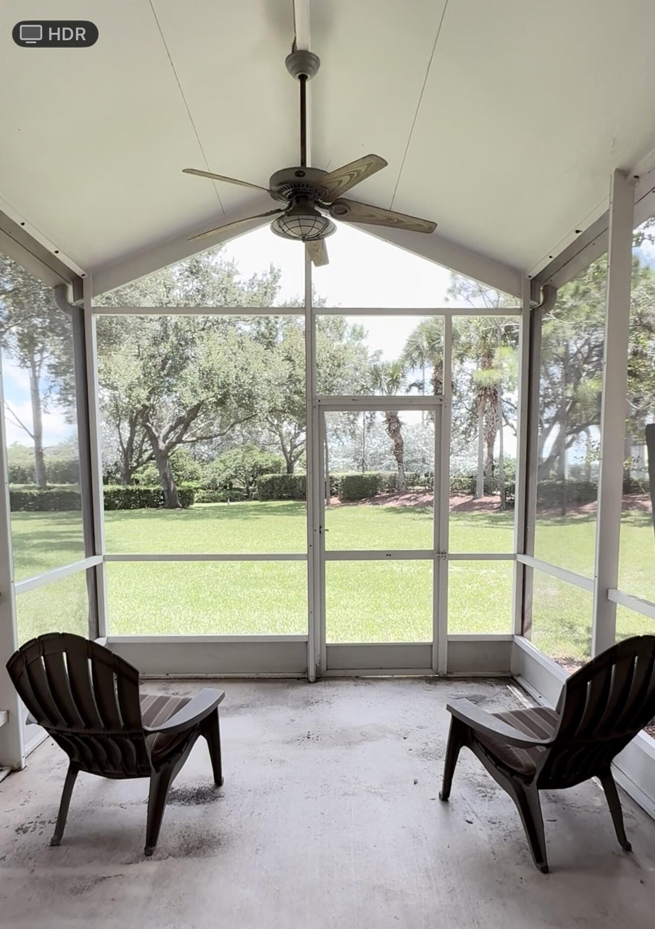 SEMINOLE ESTATES & TOWNHOMES - Residential