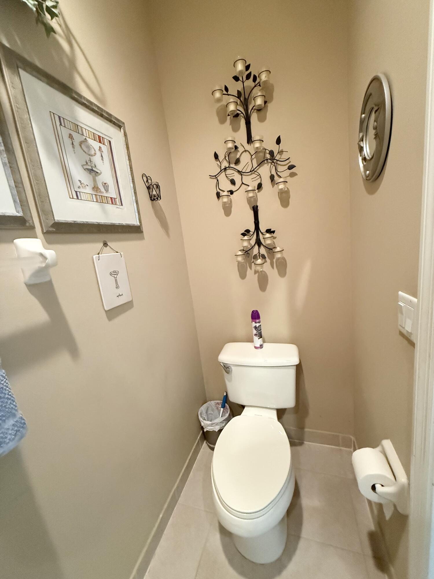 SEMINOLE ESTATES & TOWNHOMES - Residential