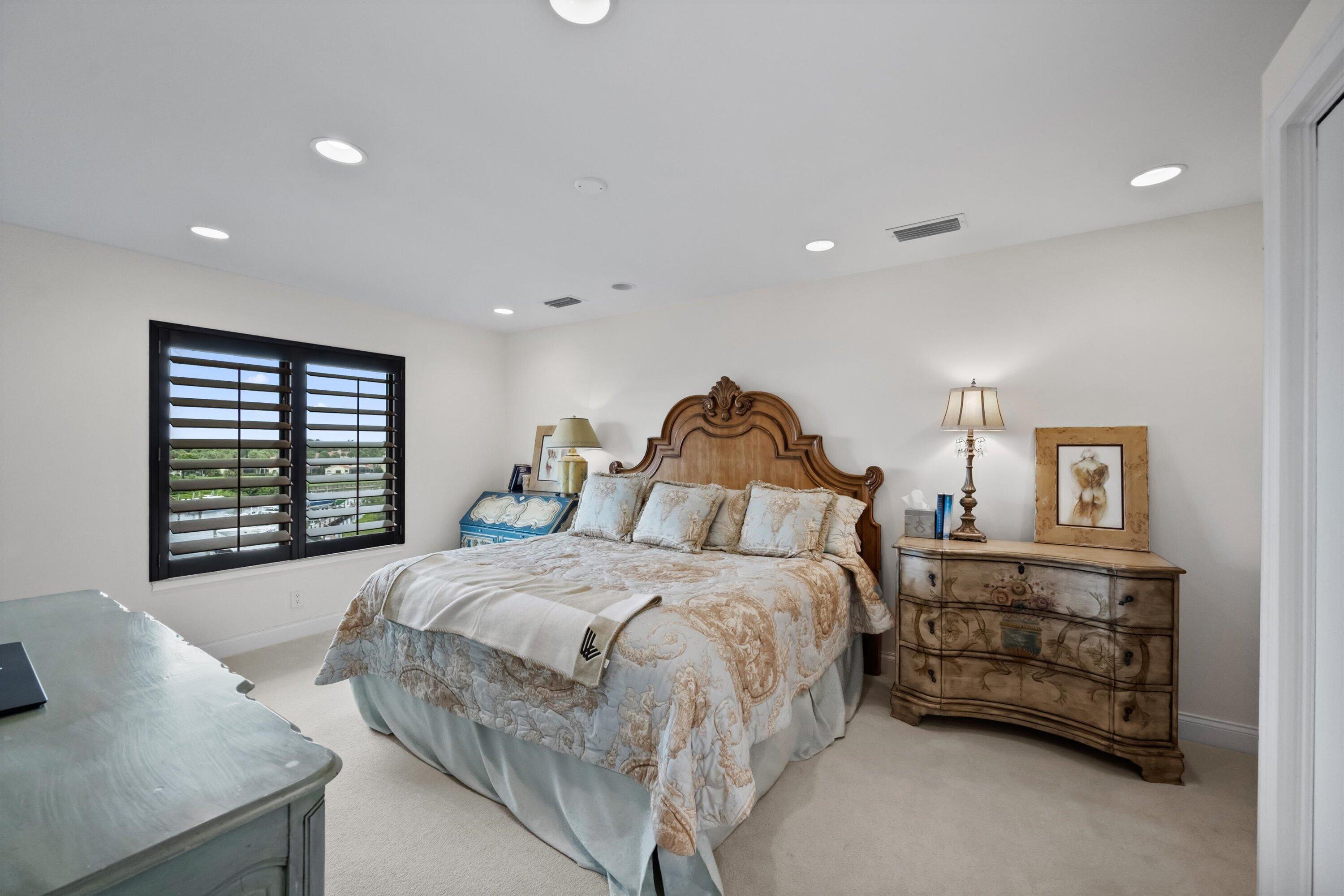 ANCHORAGE EAST AT JONATHANS LANDING CONDO - Residential