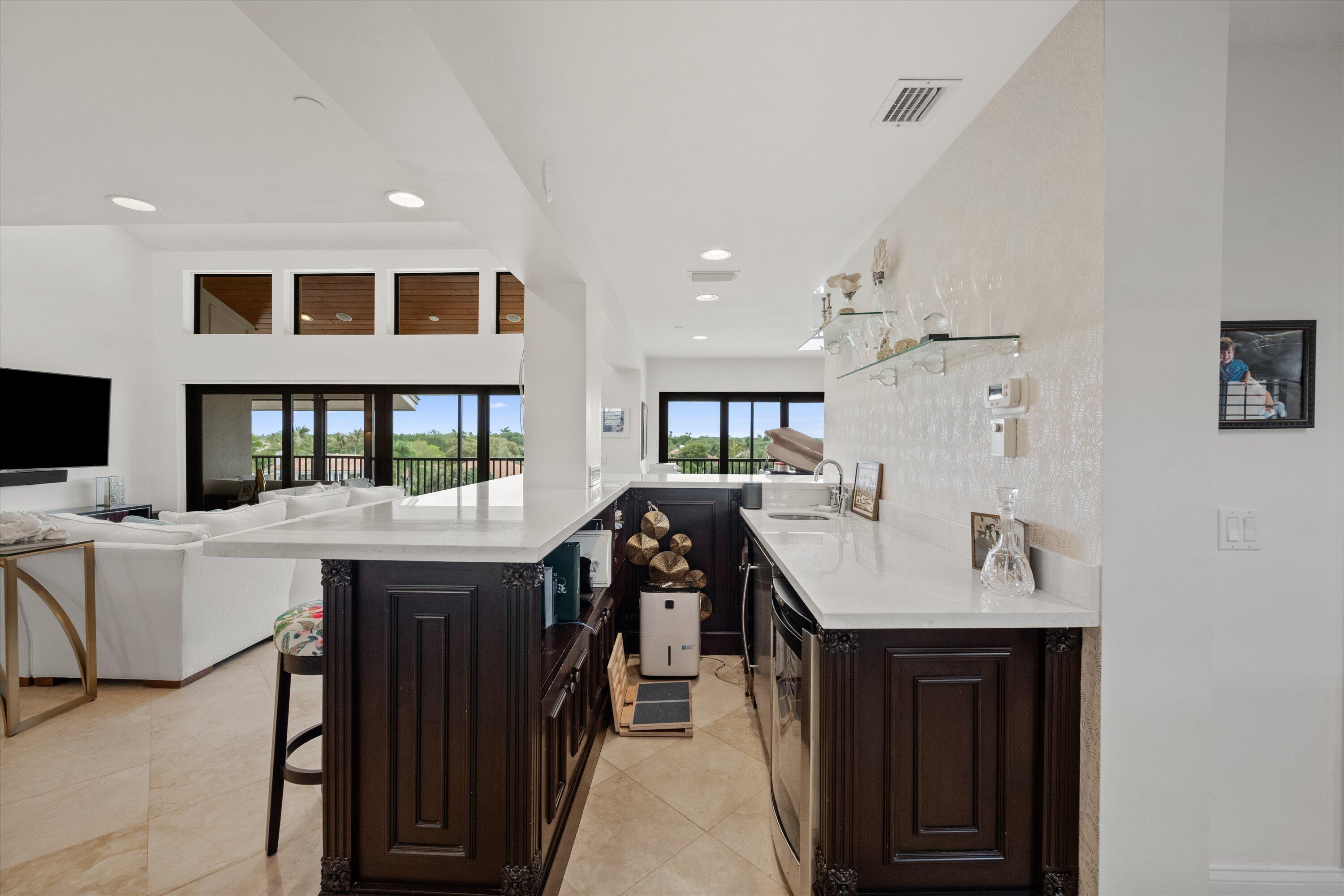 ANCHORAGE EAST AT JONATHANS LANDING CONDO - Residential