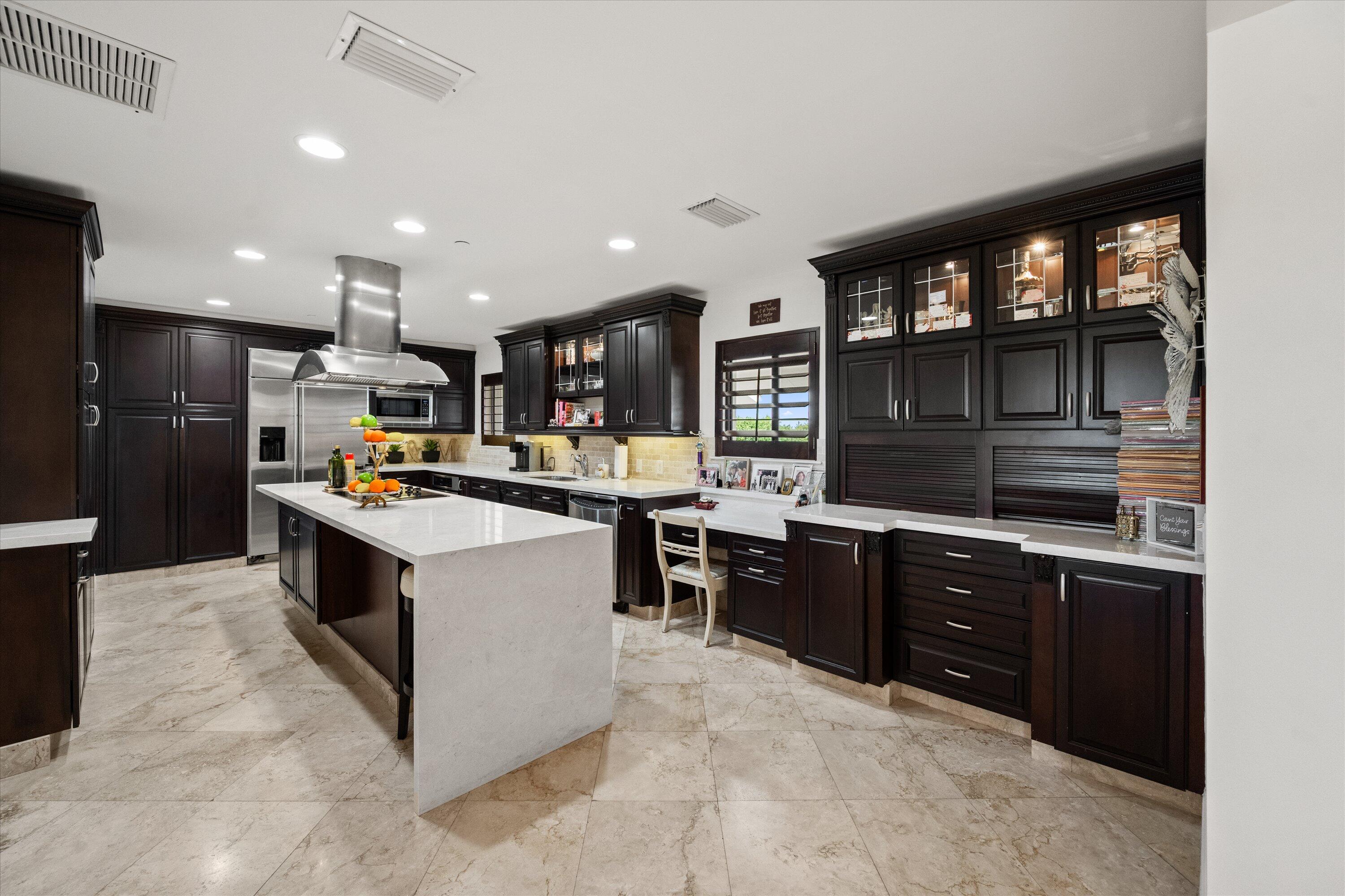 ANCHORAGE EAST AT JONATHANS LANDING CONDO - Residential