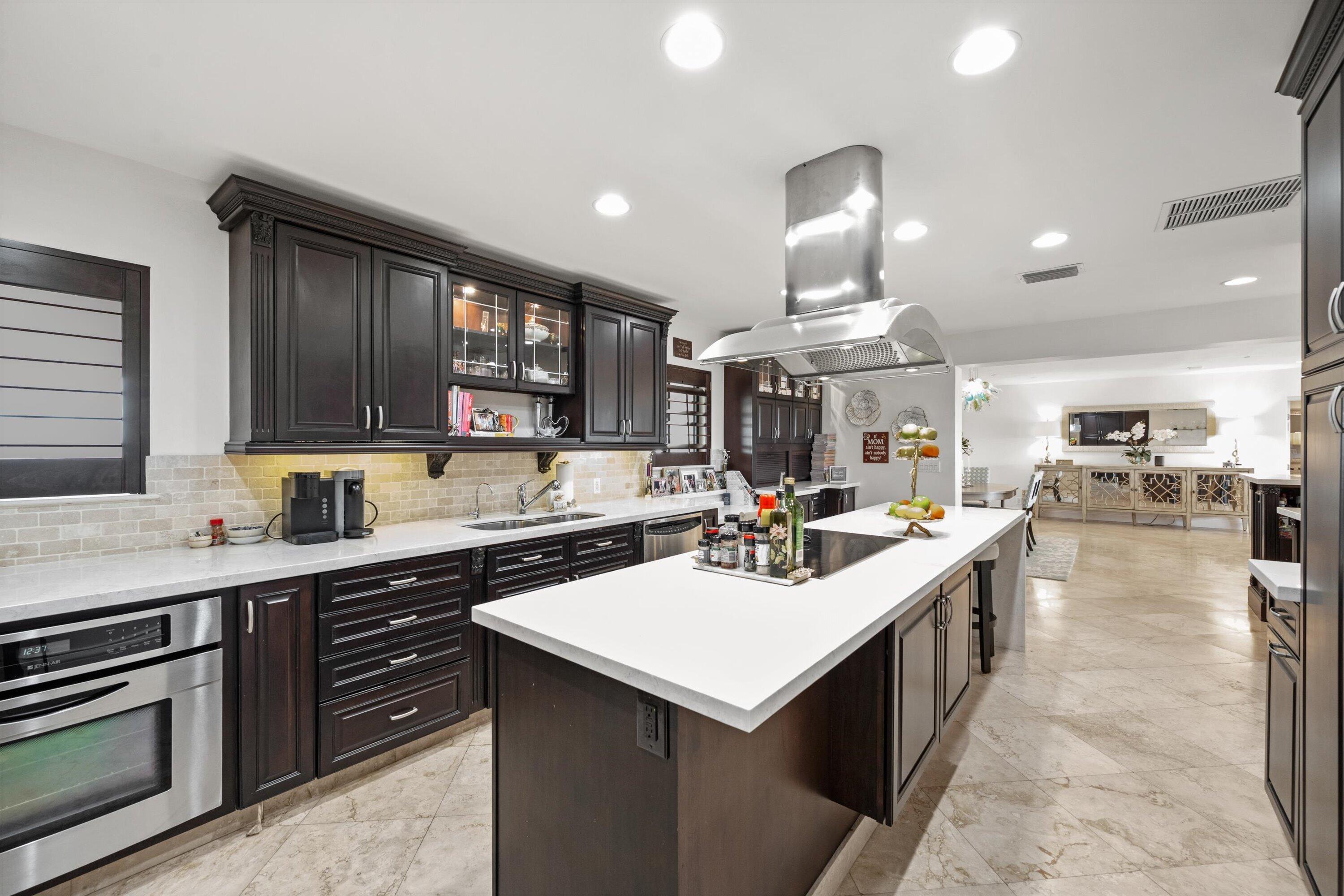 ANCHORAGE EAST AT JONATHANS LANDING CONDO - Residential