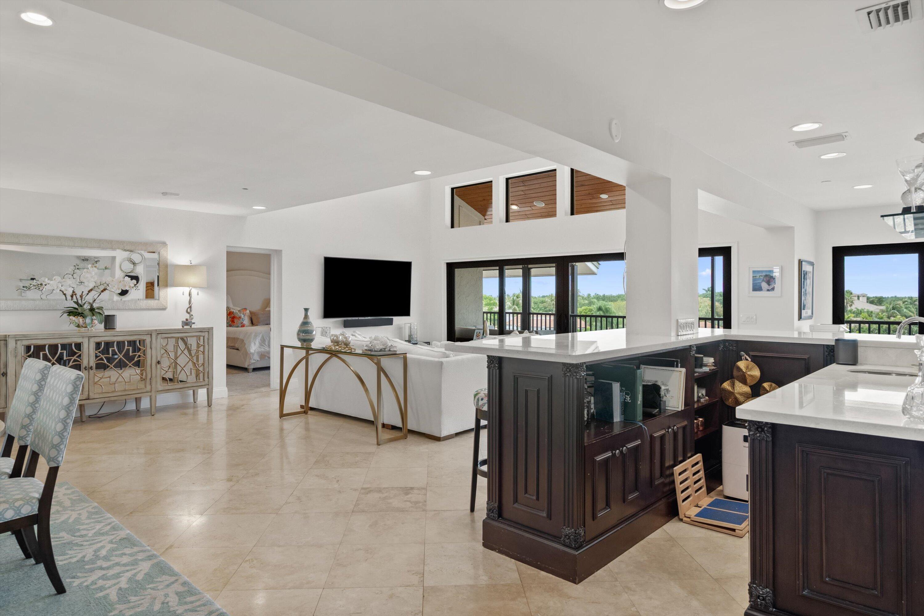 ANCHORAGE EAST AT JONATHANS LANDING CONDO - Residential