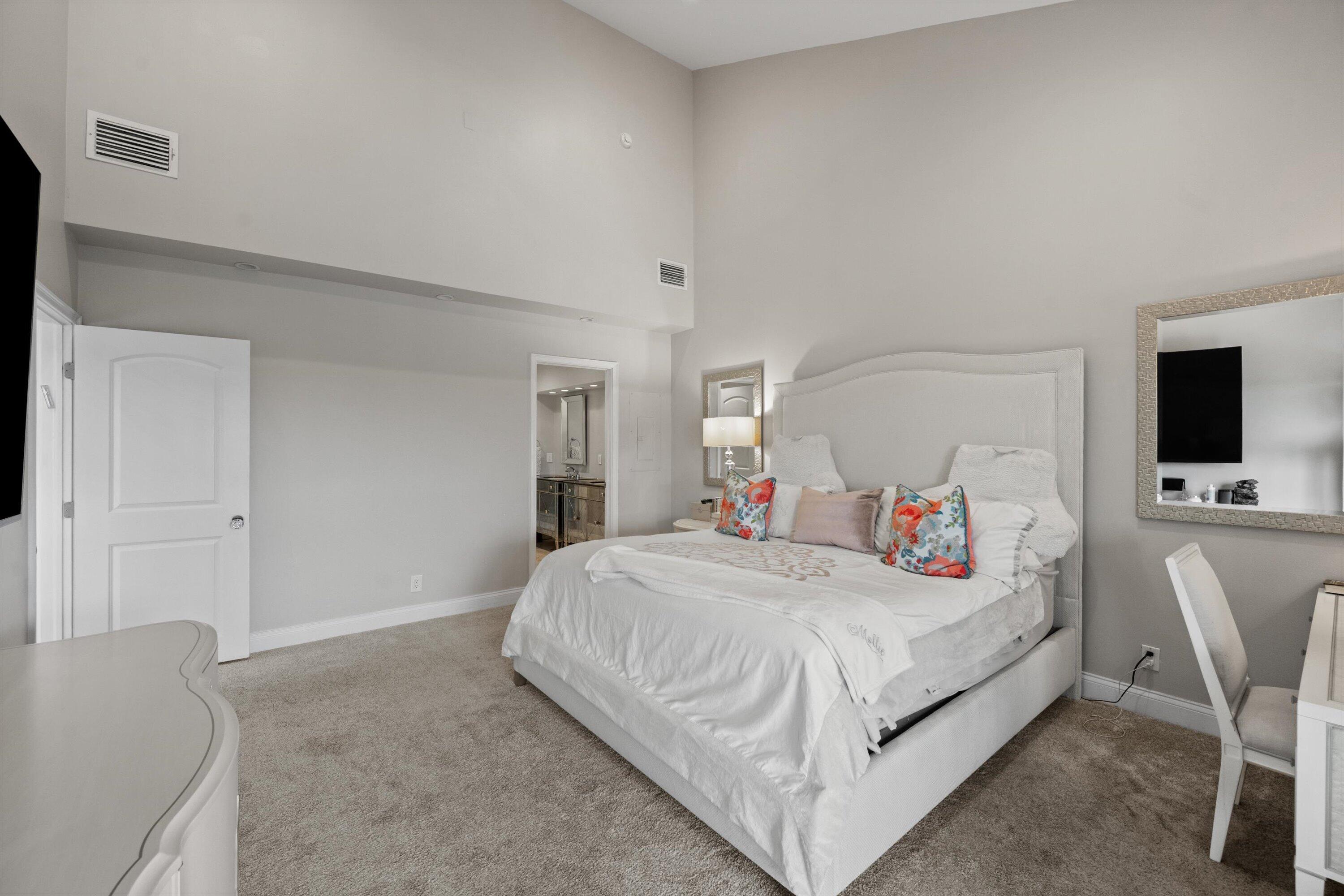 ANCHORAGE EAST AT JONATHANS LANDING CONDO - Residential