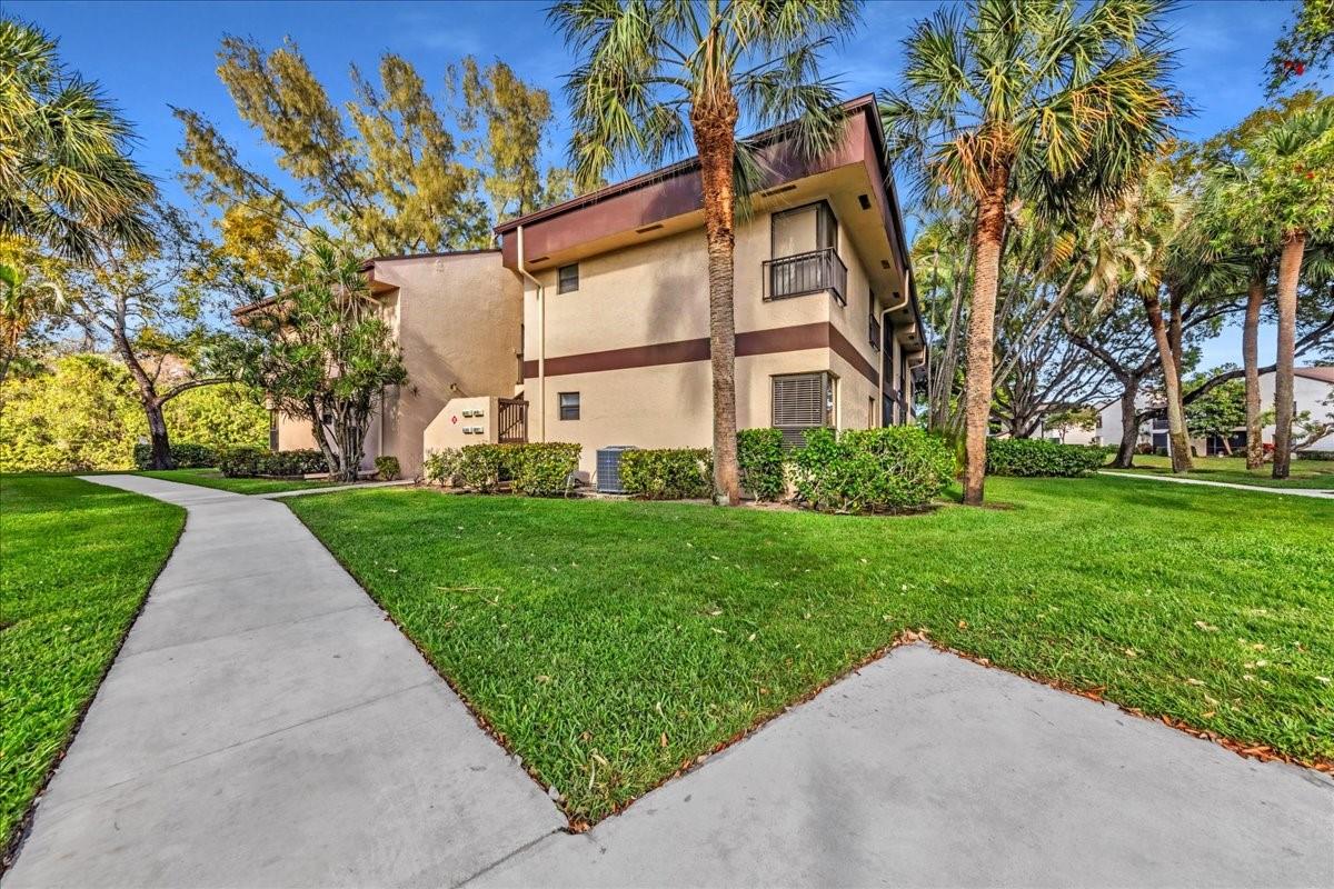 APPLEWOOD VILLAGE 1 COA - Residential