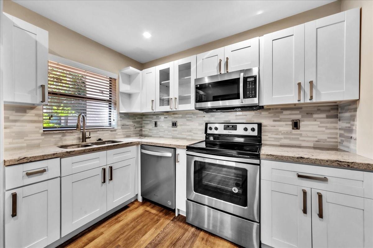 APPLEWOOD VILLAGE 1 COA - Residential