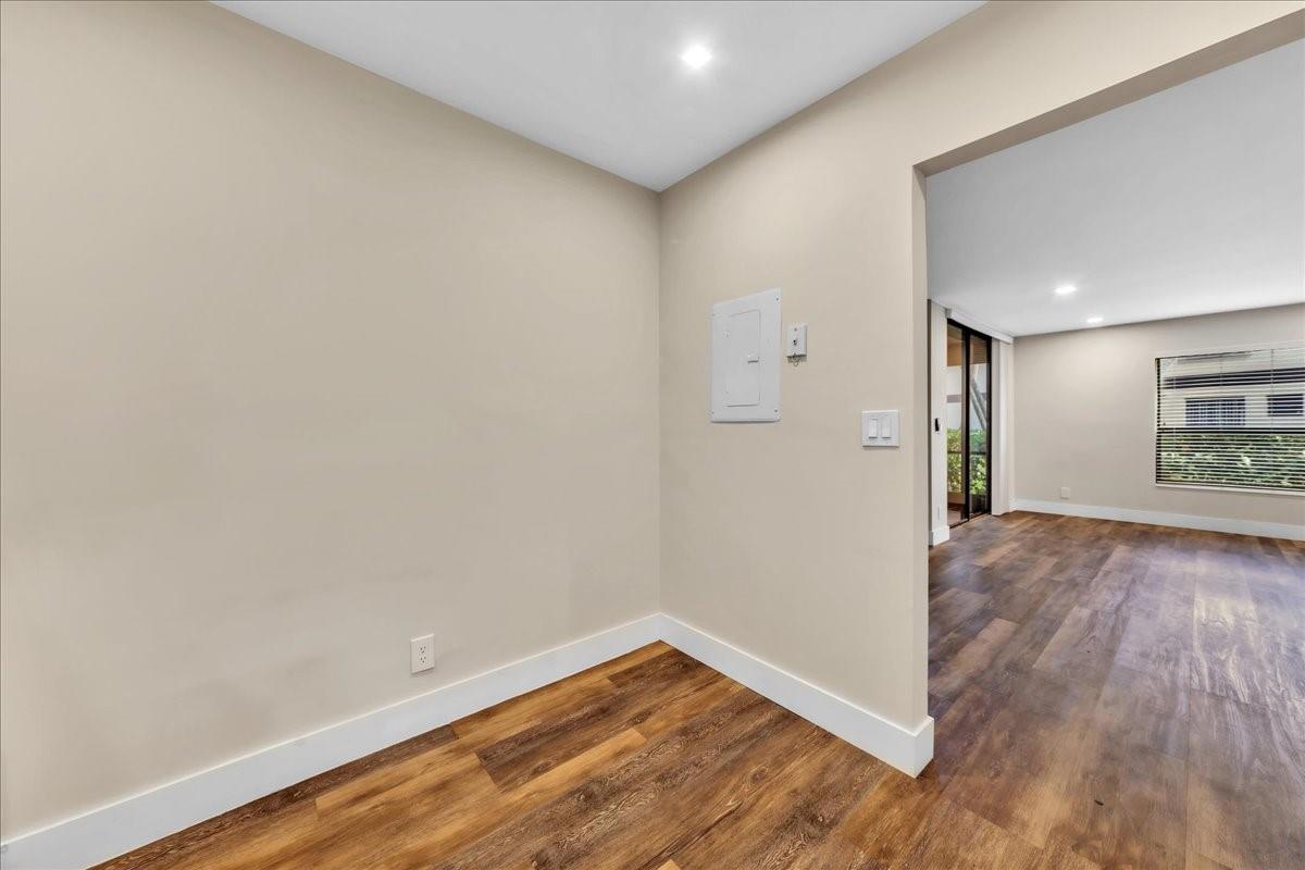 APPLEWOOD VILLAGE 1 COA - Residential