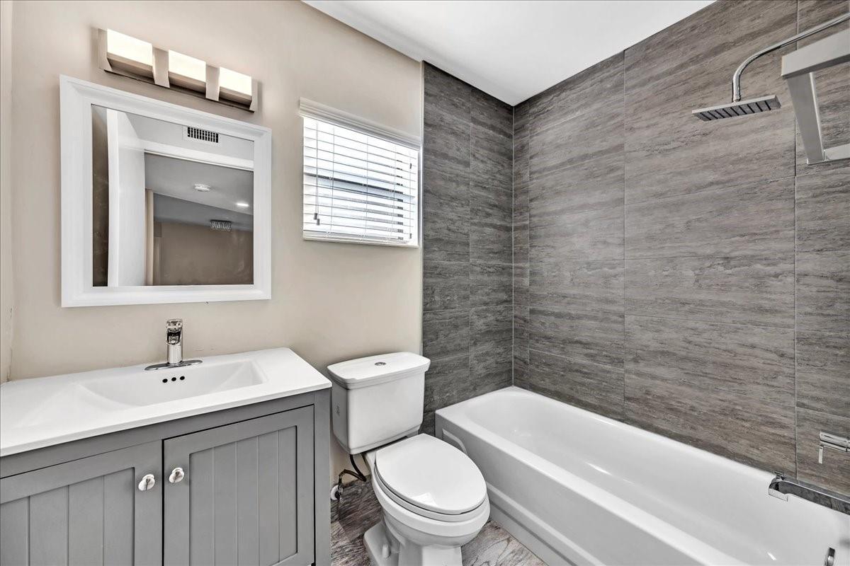 APPLEWOOD VILLAGE 1 COA - Residential