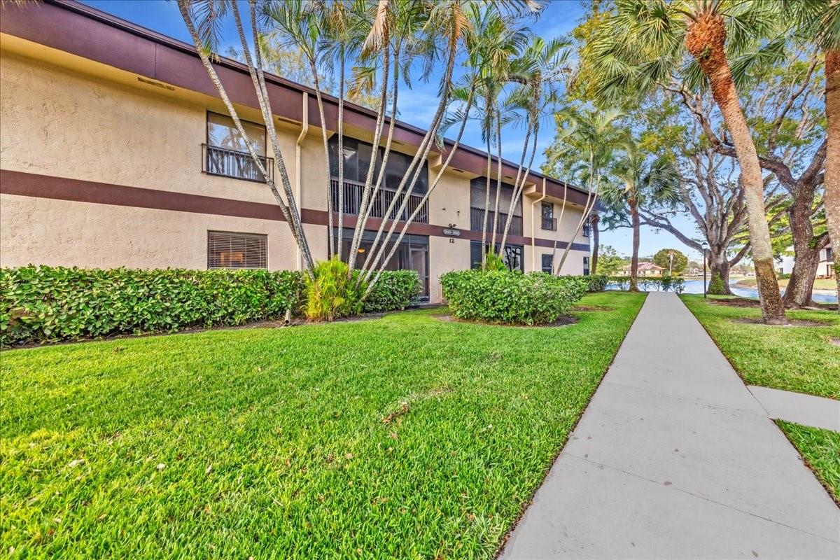 APPLEWOOD VILLAGE 1 COA - Residential