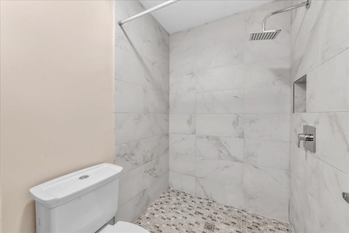 APPLEWOOD VILLAGE 1 COA - Residential