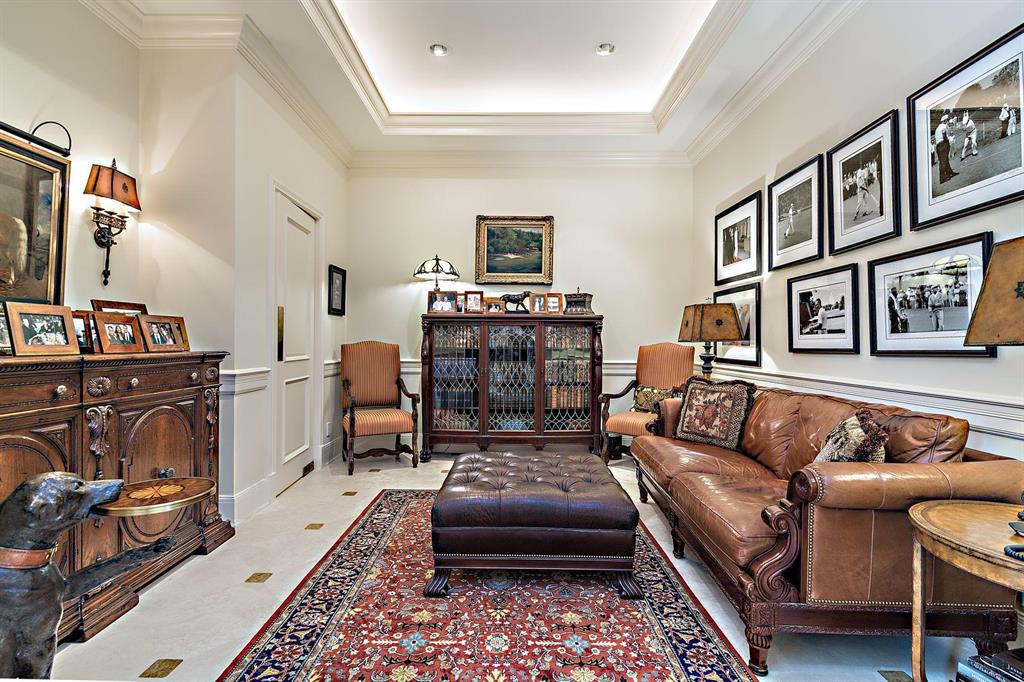 ROYAL PARK - Residential