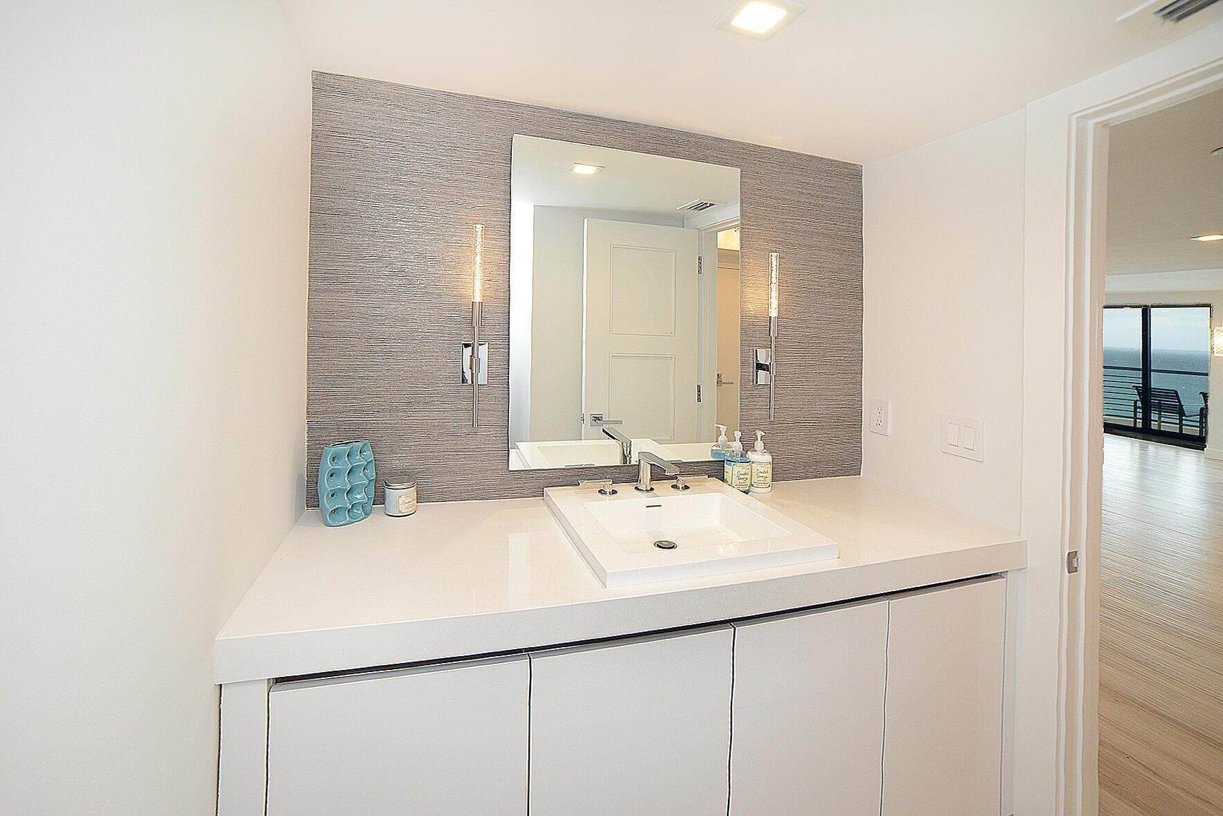 MARBELLA CONDO - Residential