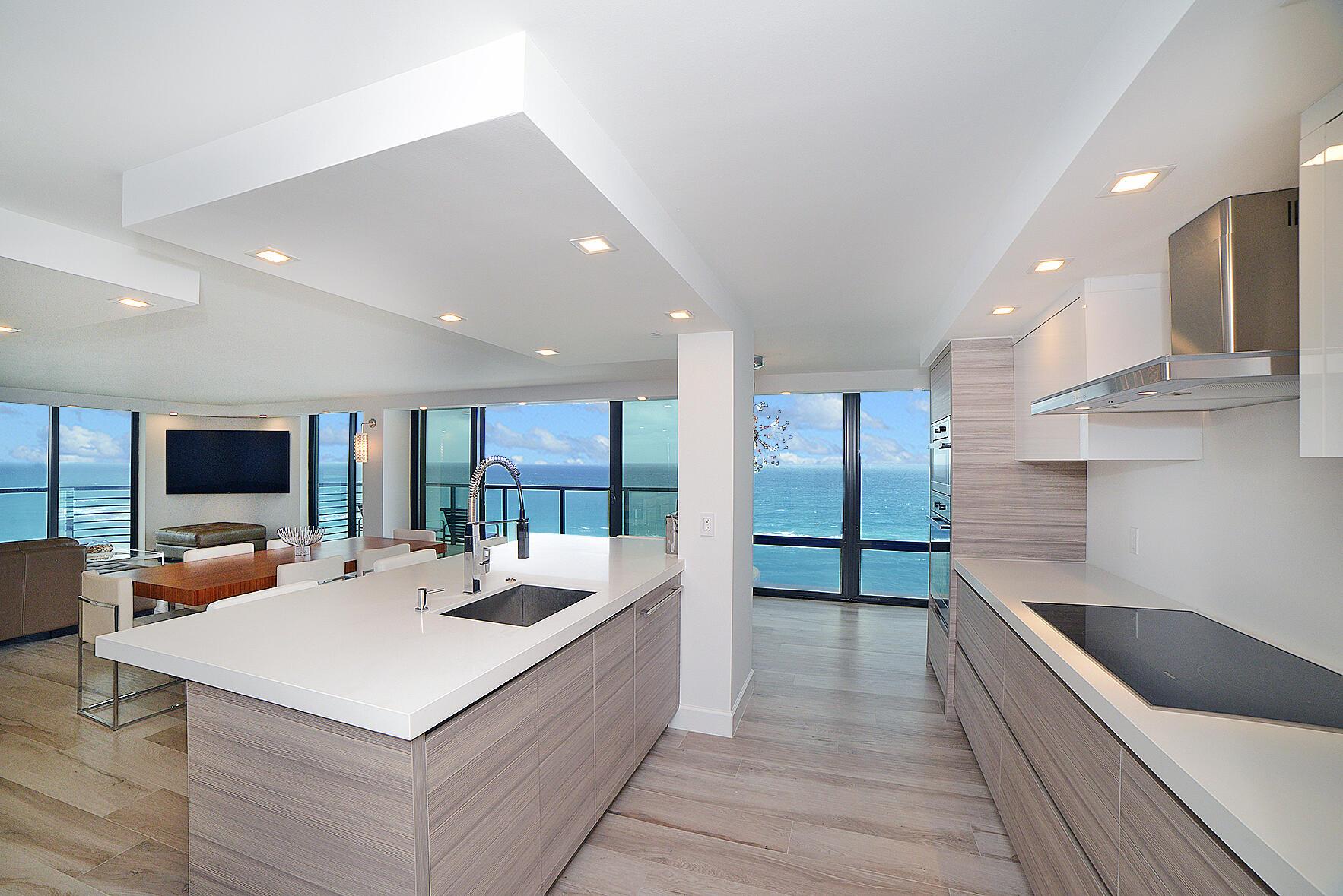 MARBELLA CONDO - Residential