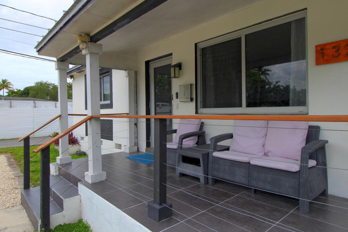 HOLLYWOOD PARK - Residential