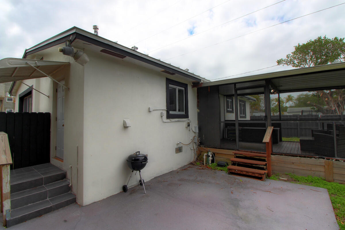 HOLLYWOOD PARK - Residential