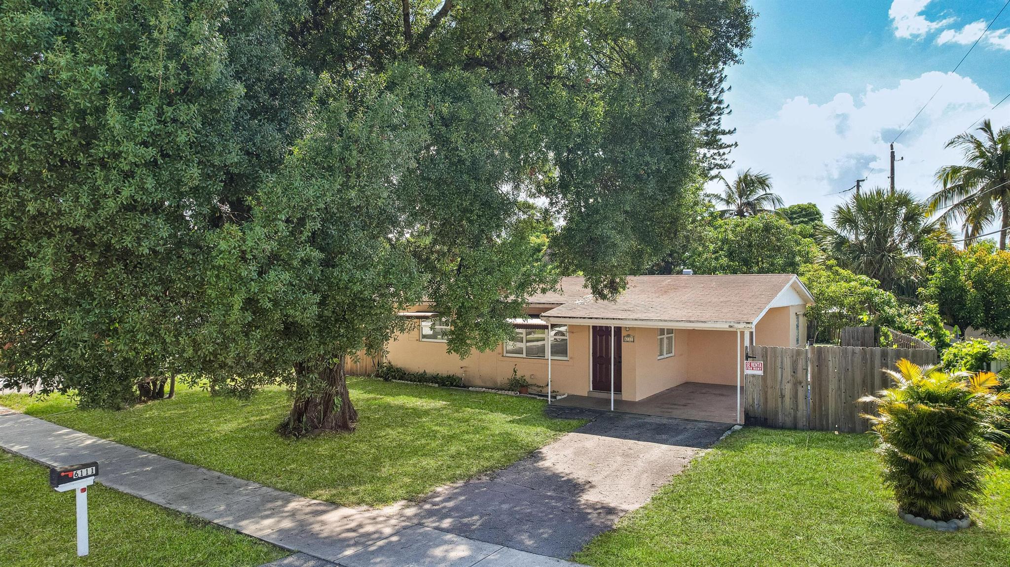 6111 NW 43rd Avenue
