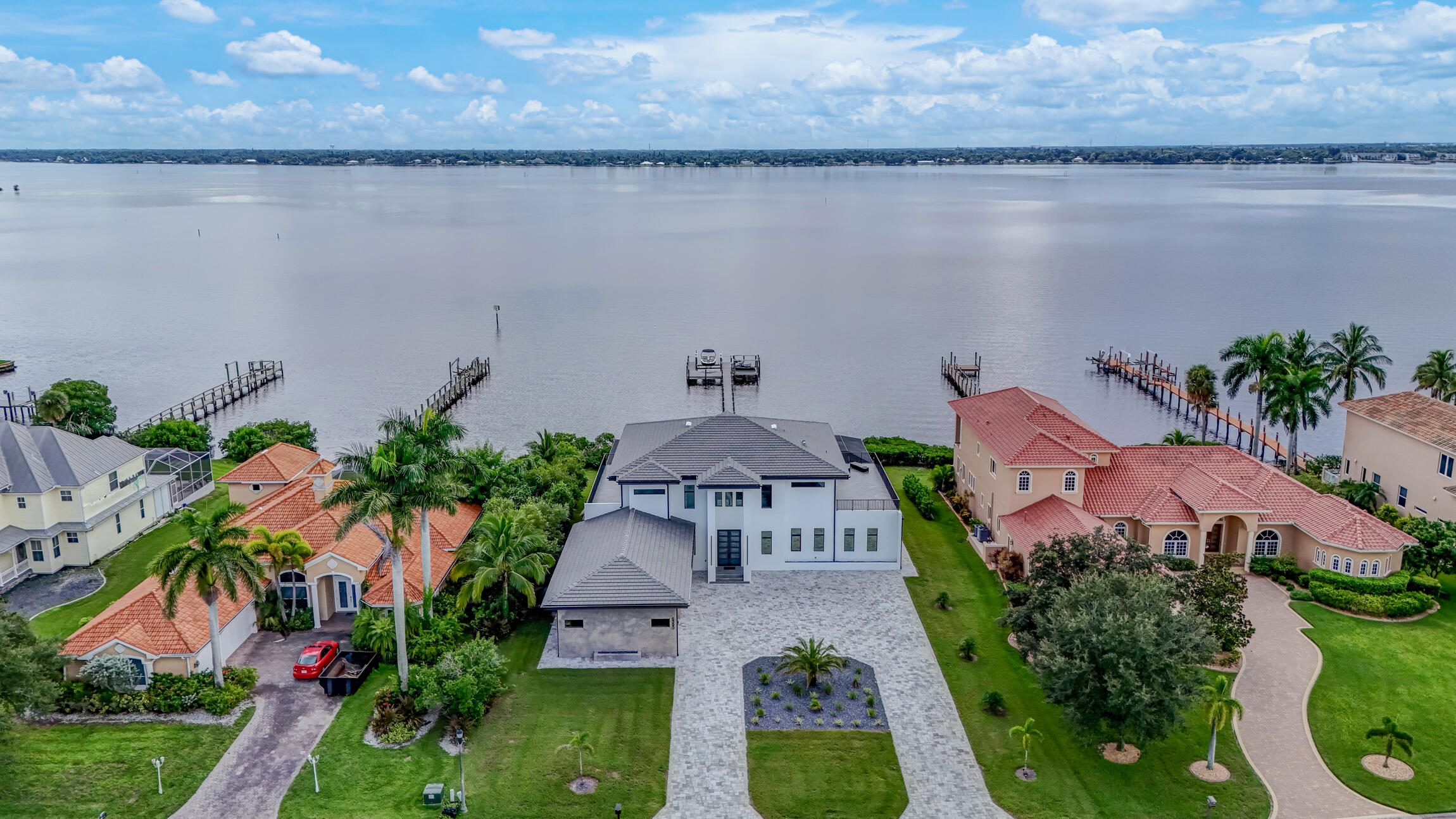 RIVERWATCH - Residential