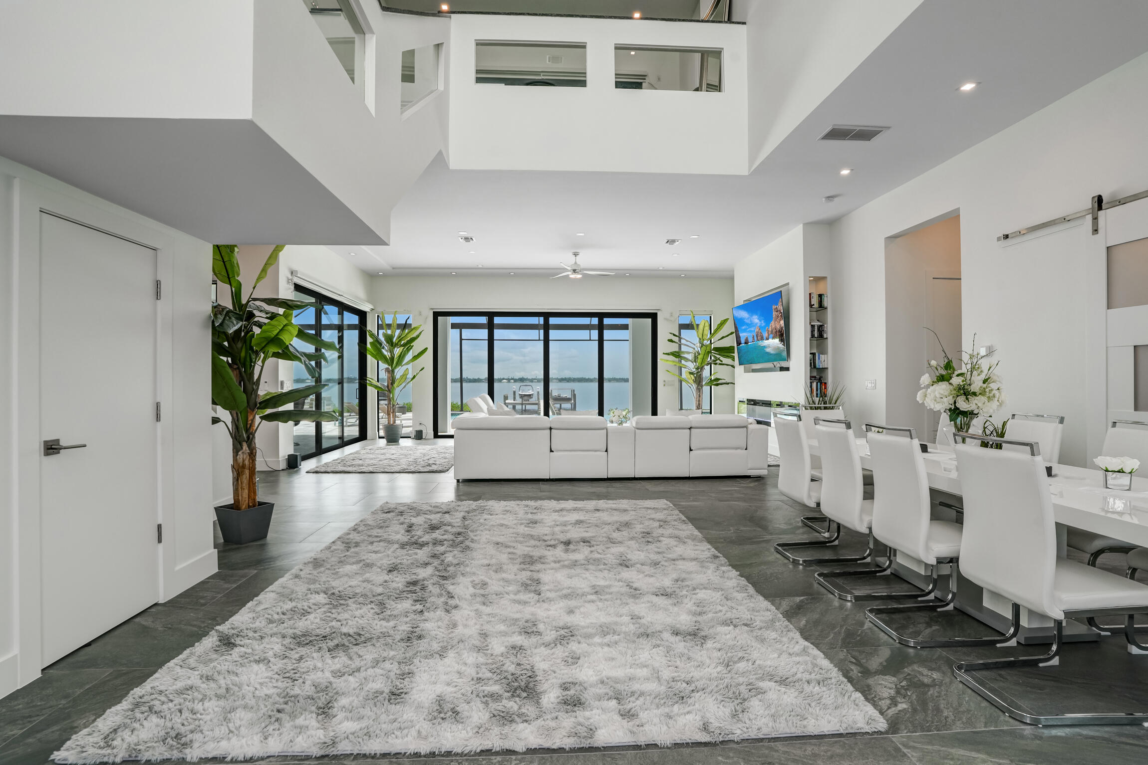 RIVERWATCH - Residential