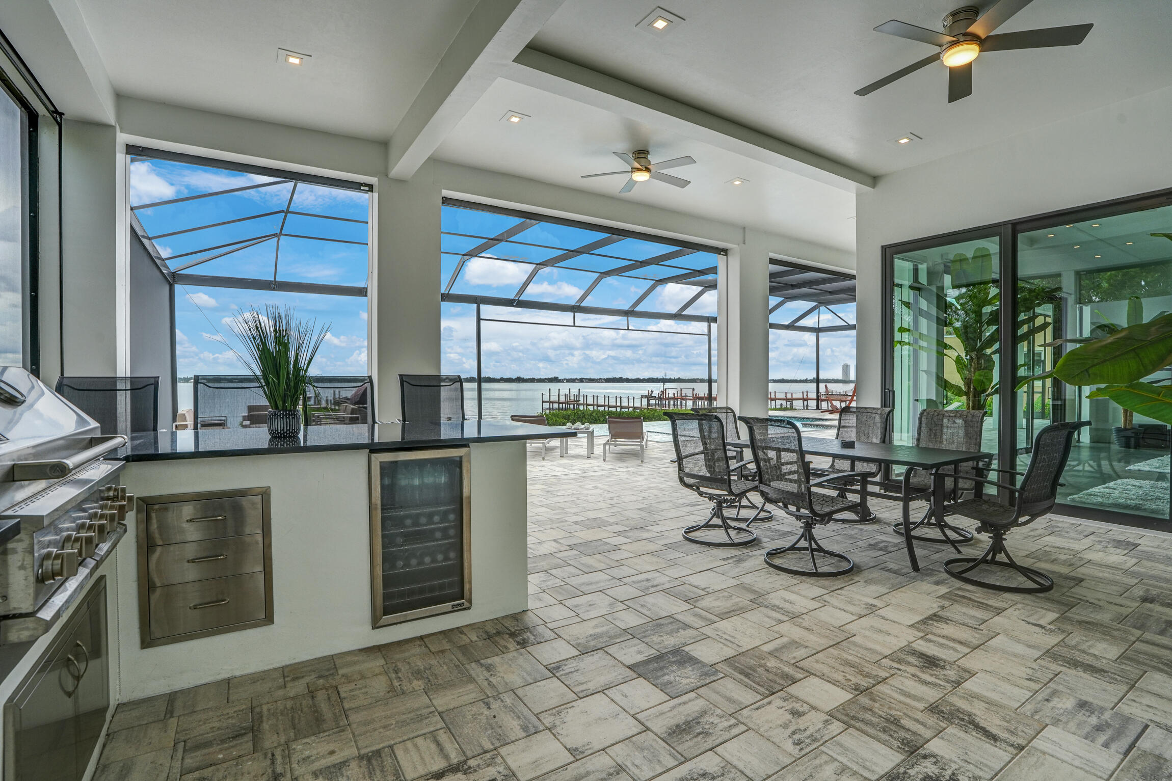 RIVERWATCH - Residential