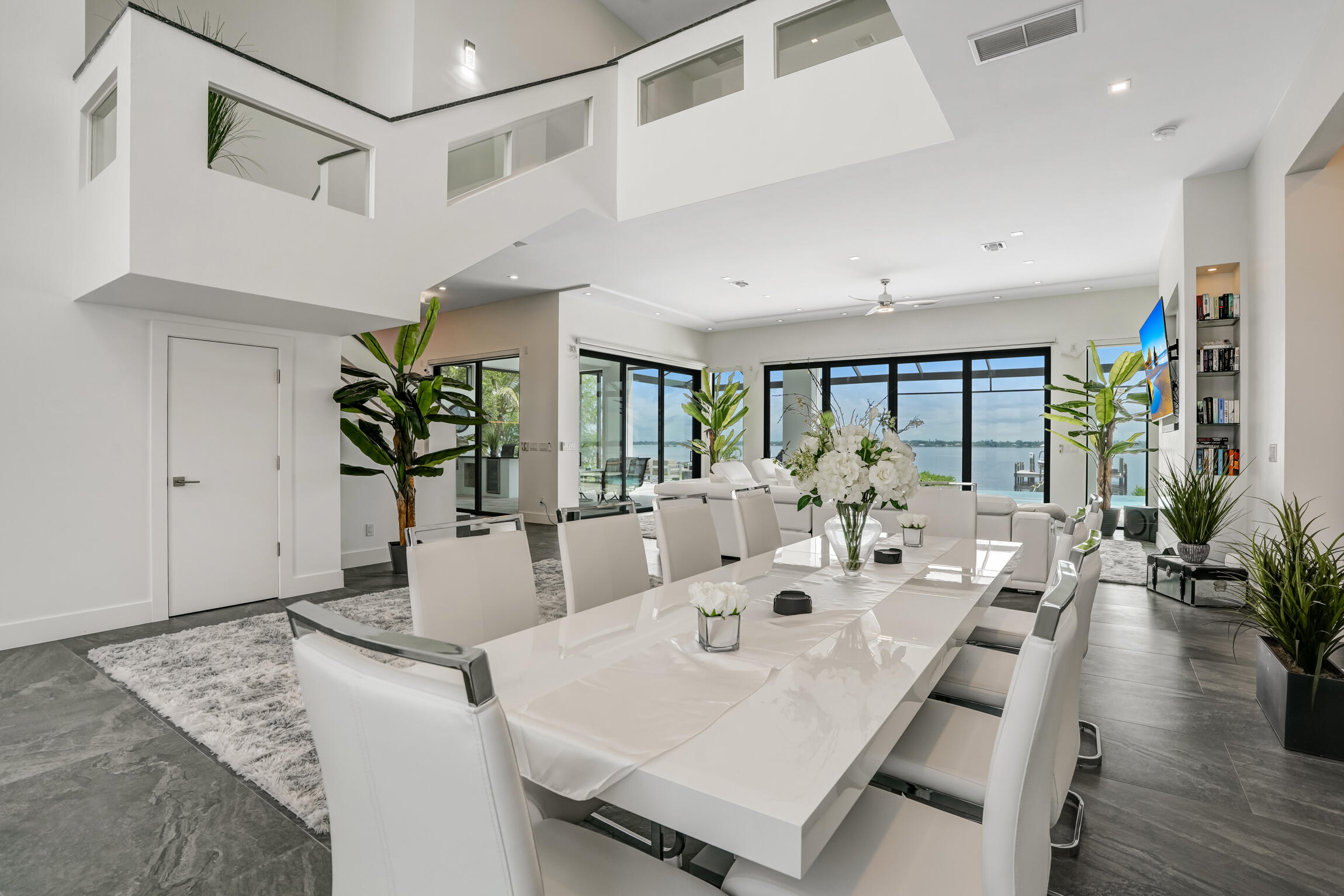 RIVERWATCH - Residential