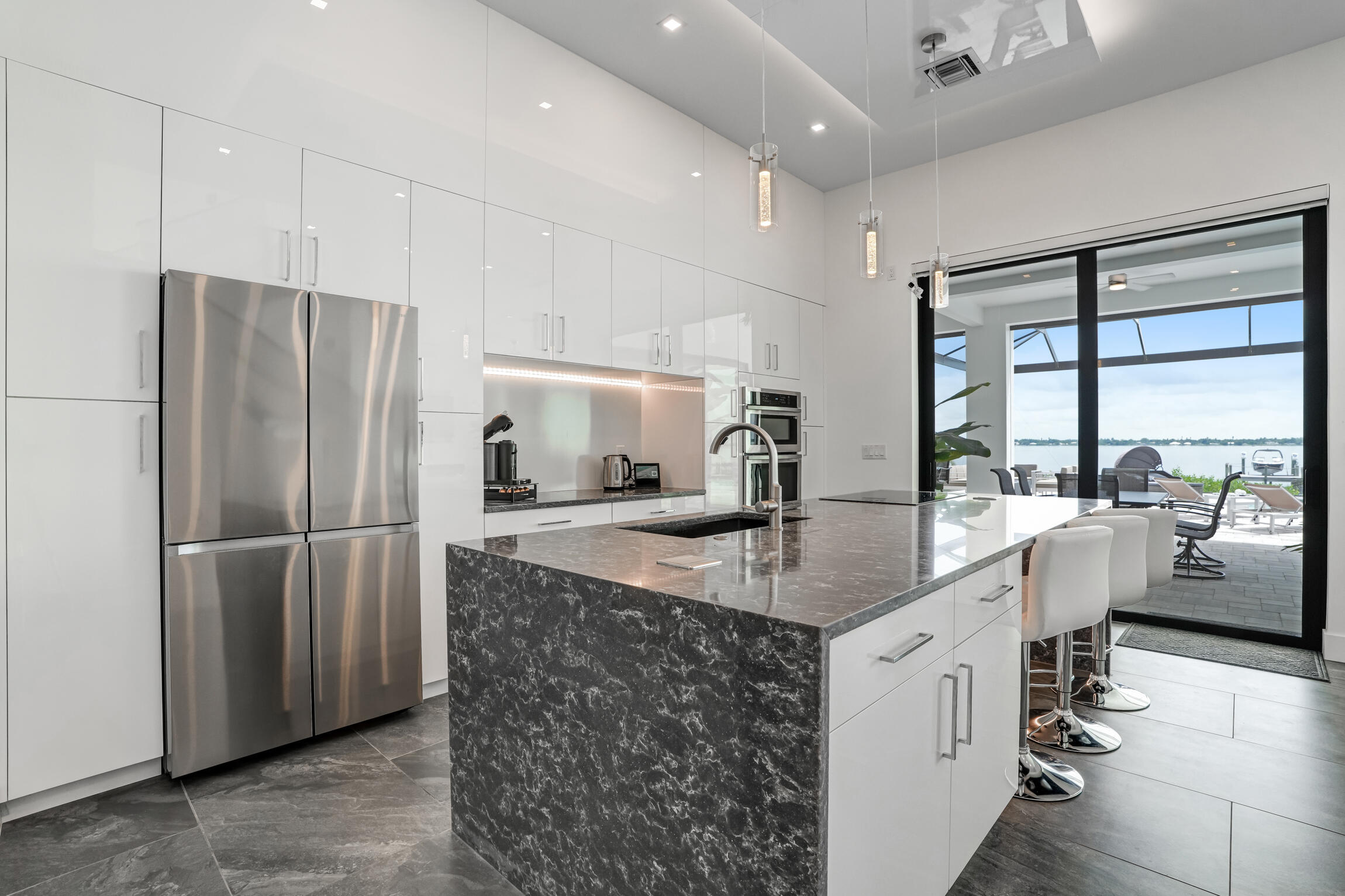 RIVERWATCH - Residential