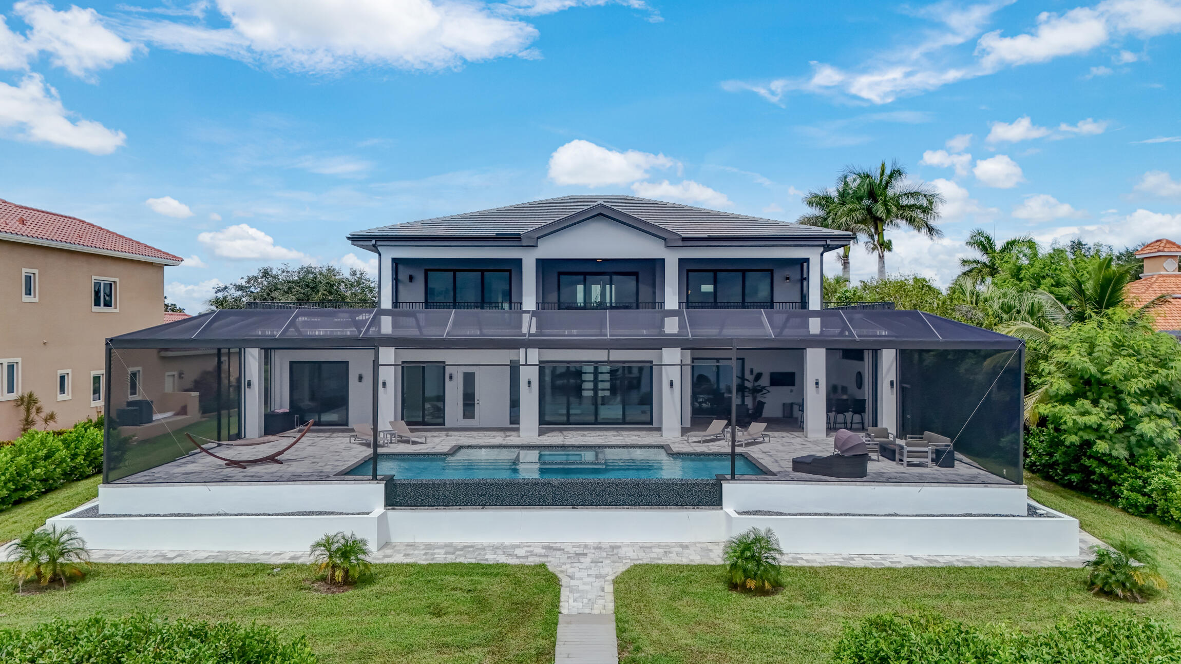 RIVERWATCH - Residential