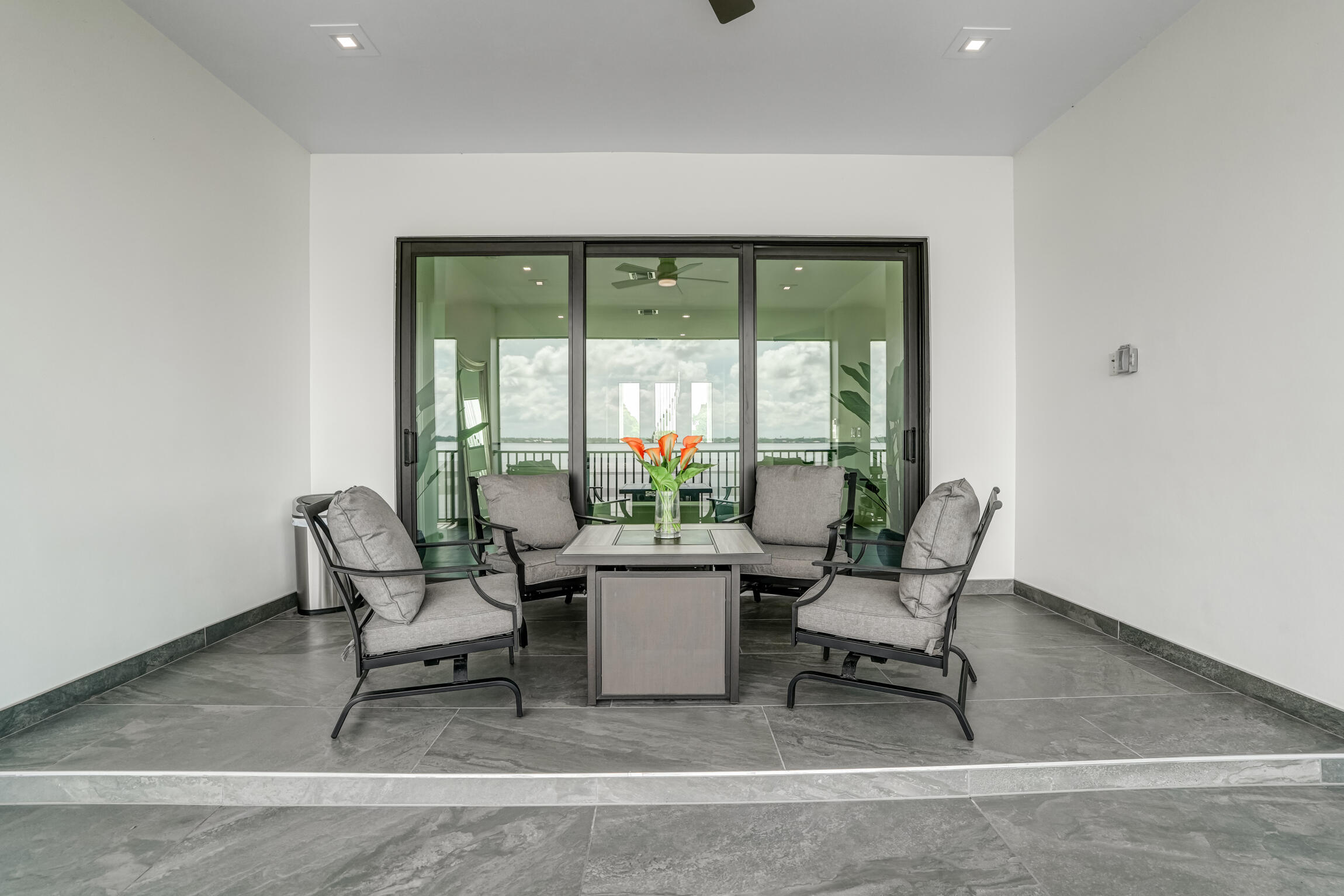 RIVERWATCH - Residential