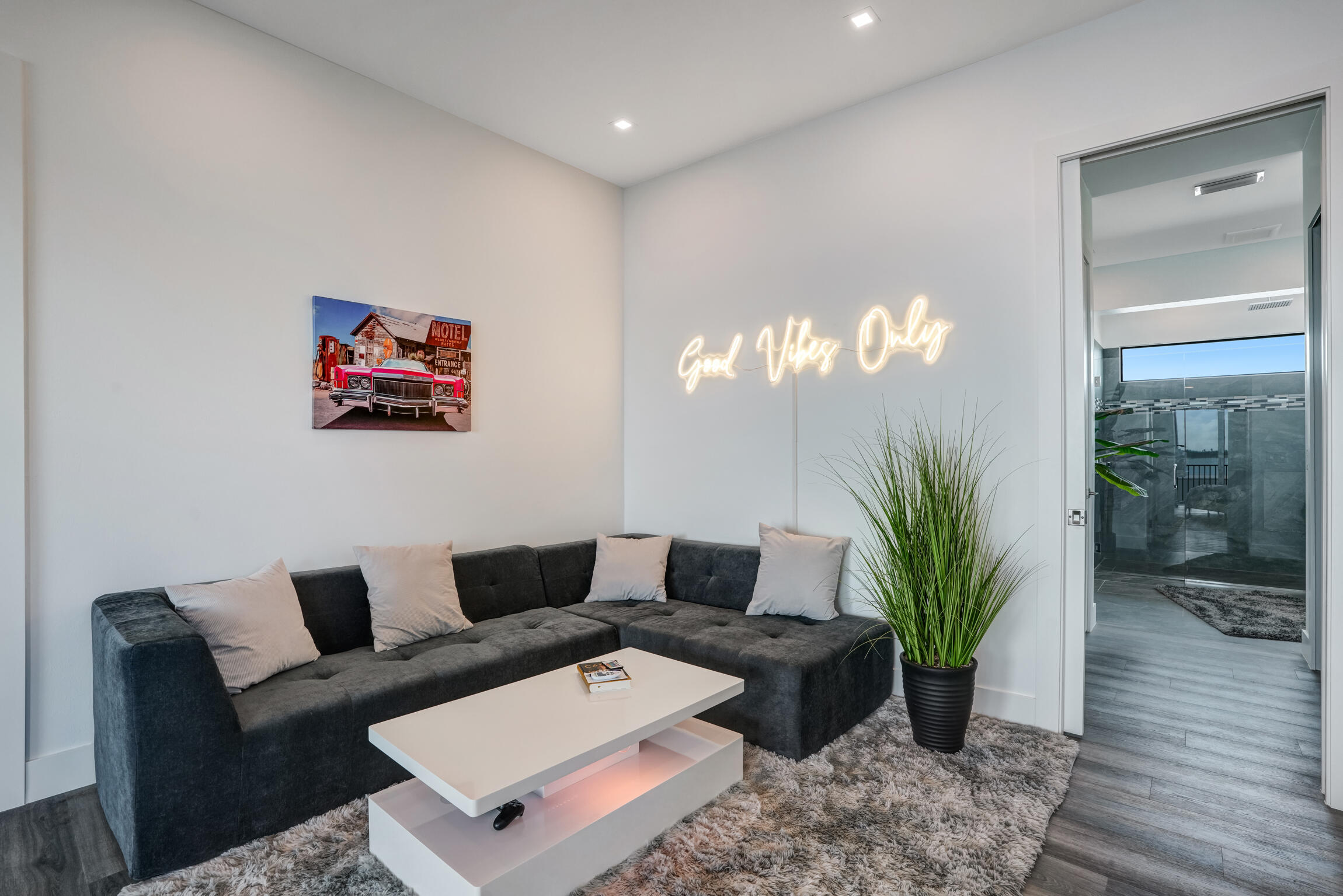 RIVERWATCH - Residential