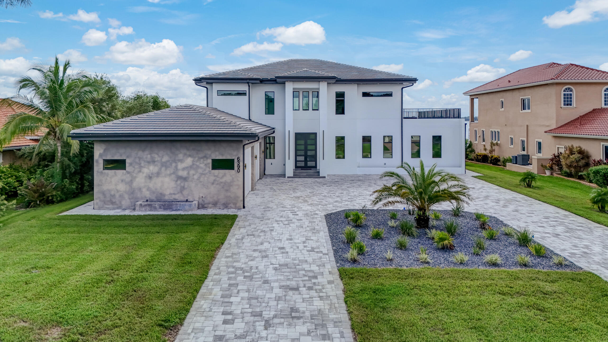 6390 River Club Court