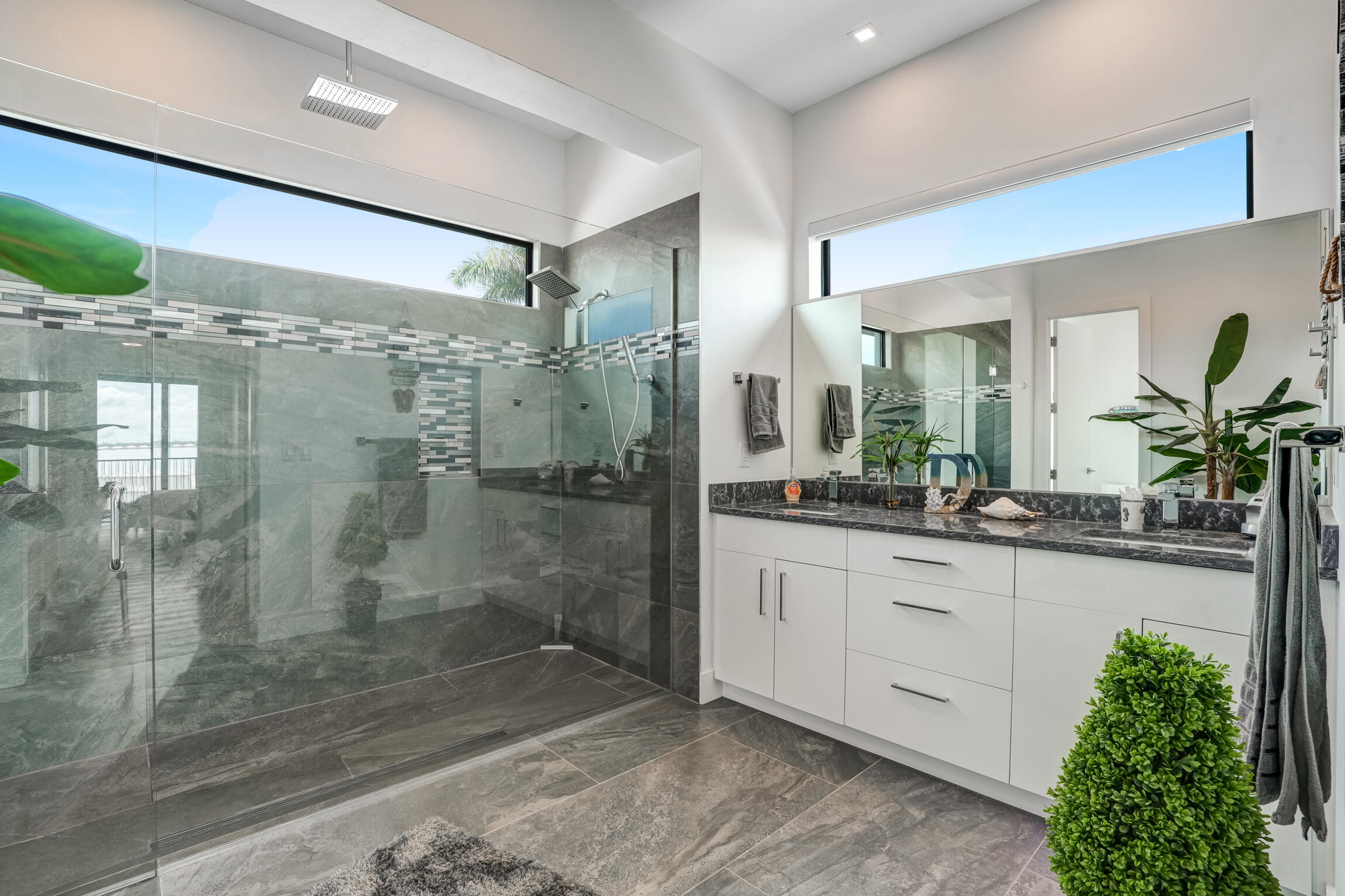 RIVERWATCH - Residential