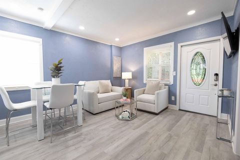 420 Avenida Alegre 4 West Palm Beach FL 33405
