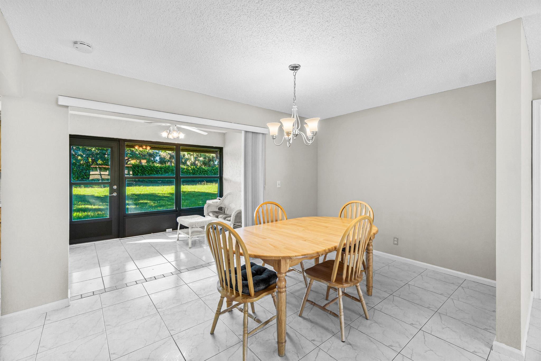 BENT TREE VILLAS WEST CON - Residential Lease