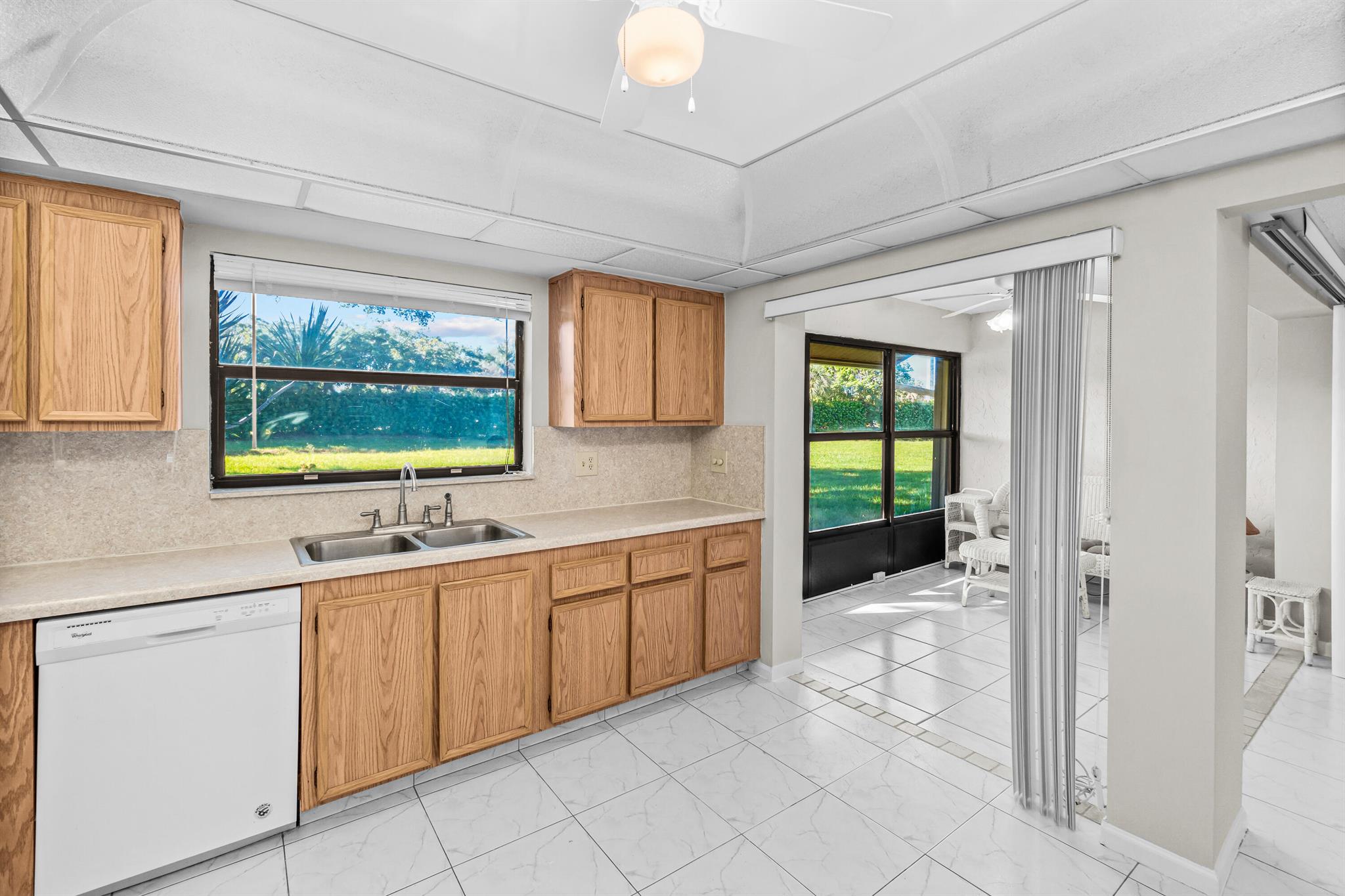 BENT TREE VILLAS WEST CON - Residential Lease