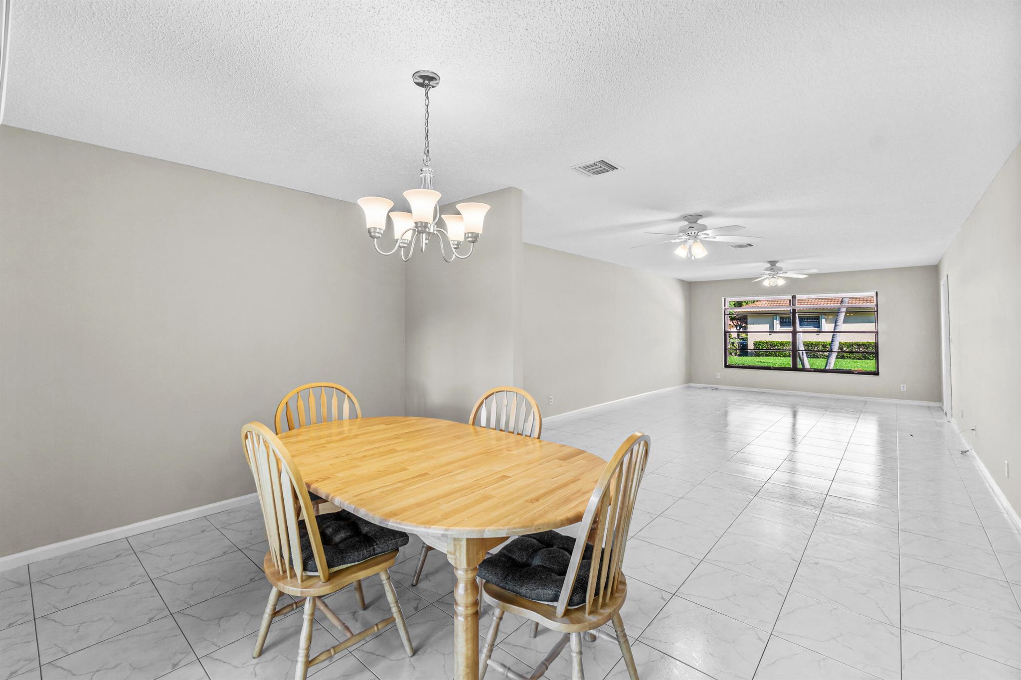 BENT TREE VILLAS WEST CON - Residential Lease