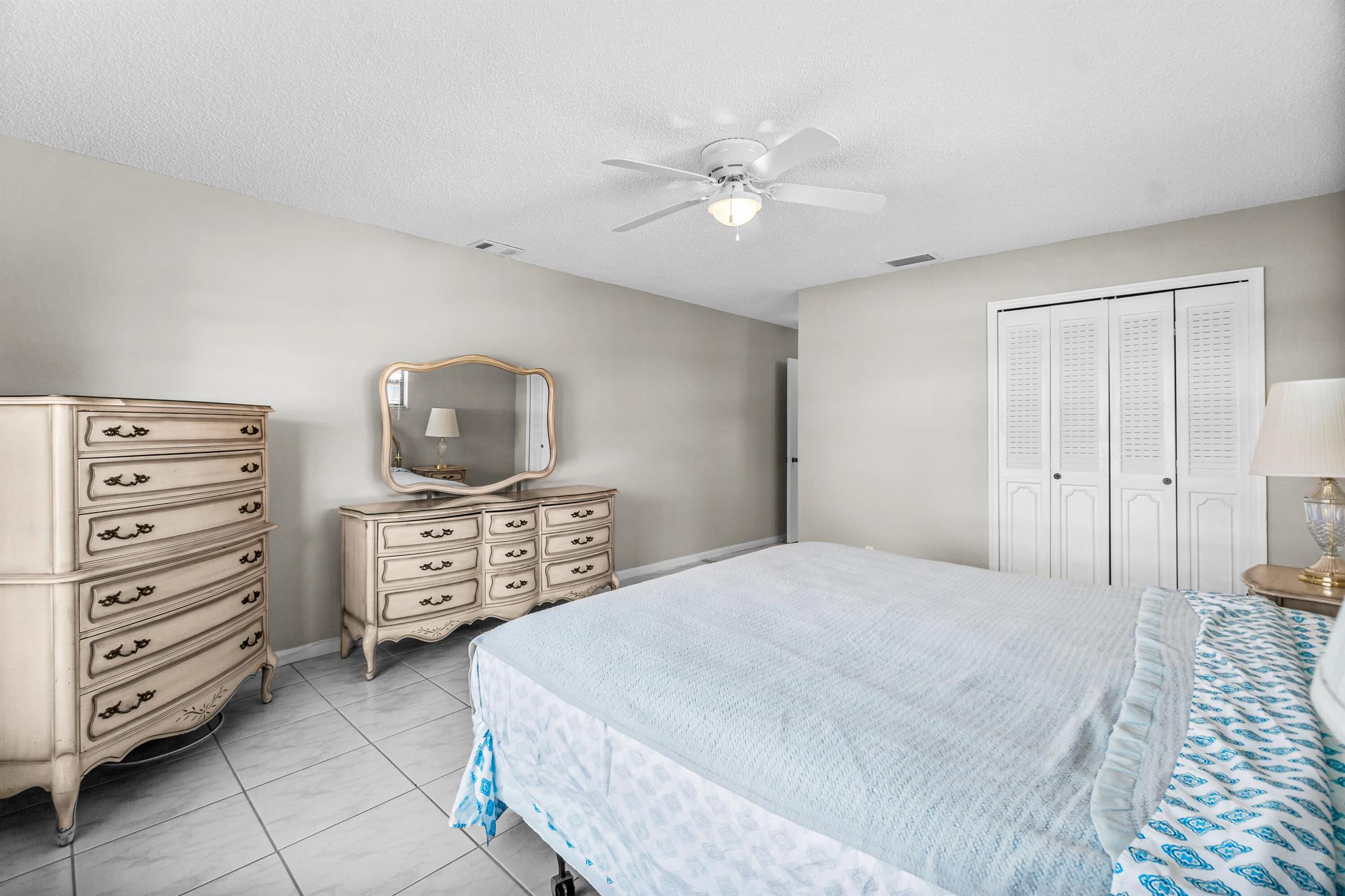 BENT TREE VILLAS WEST CON - Residential Lease