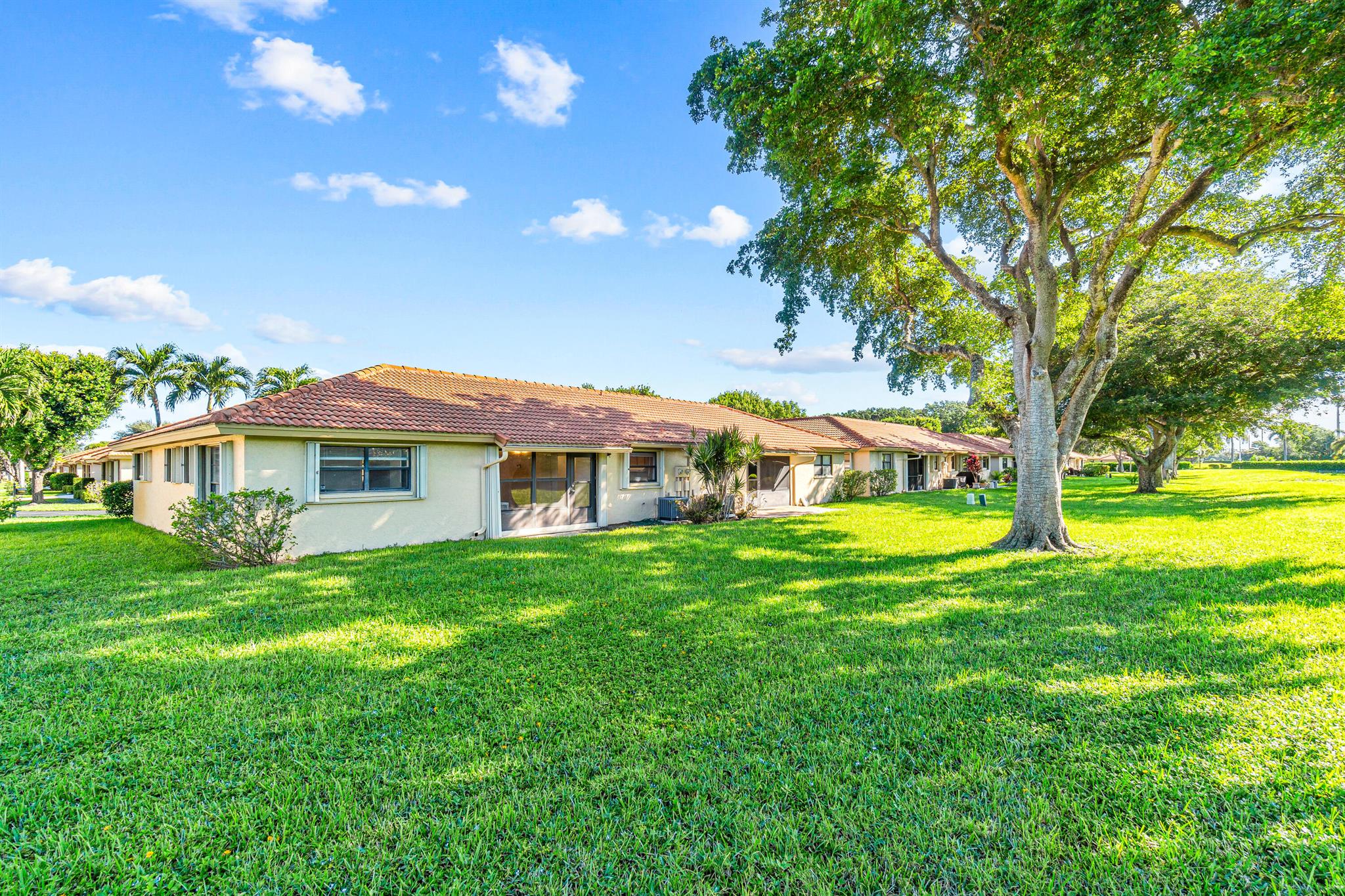 BENT TREE VILLAS WEST CON - Residential Lease