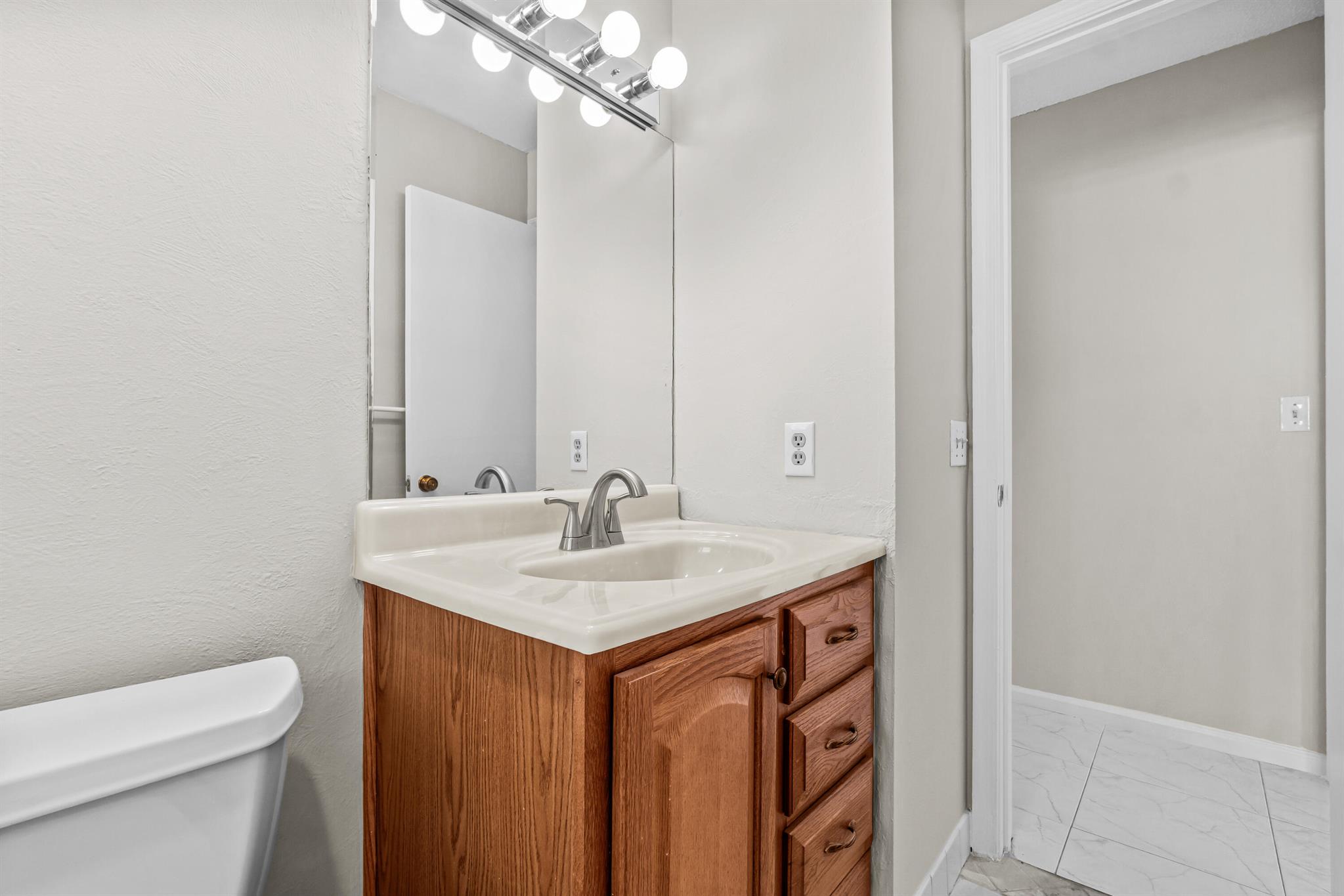 BENT TREE VILLAS WEST CON - Residential Lease