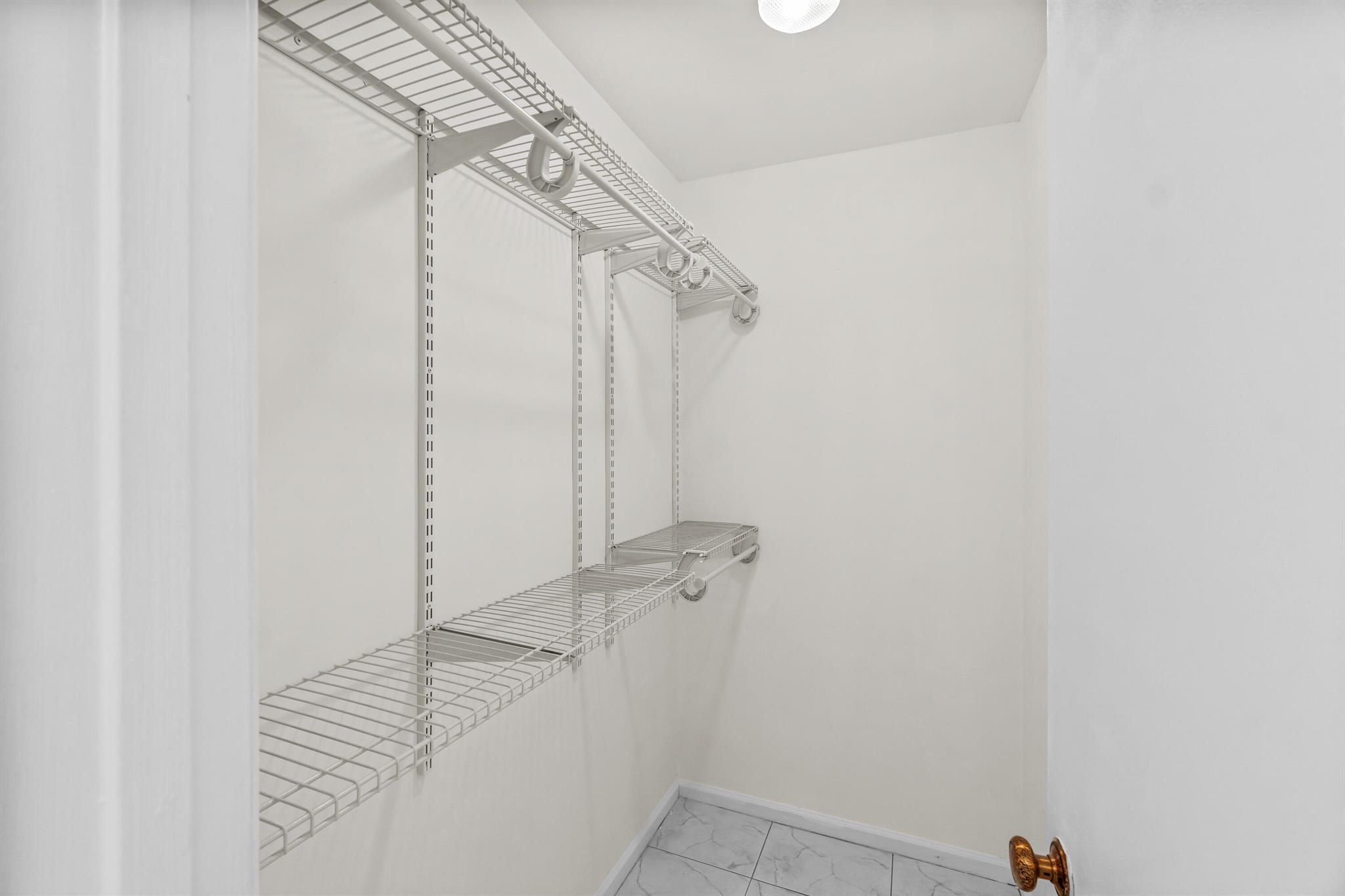 BENT TREE VILLAS WEST CON - Residential Lease