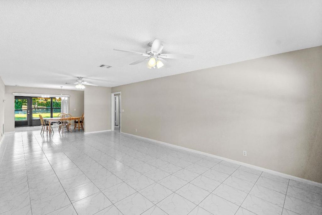 Photo of 4640 Rosewood Tree Court #B, Boynton Beach, FL 33436 (MLS # R11132255)
