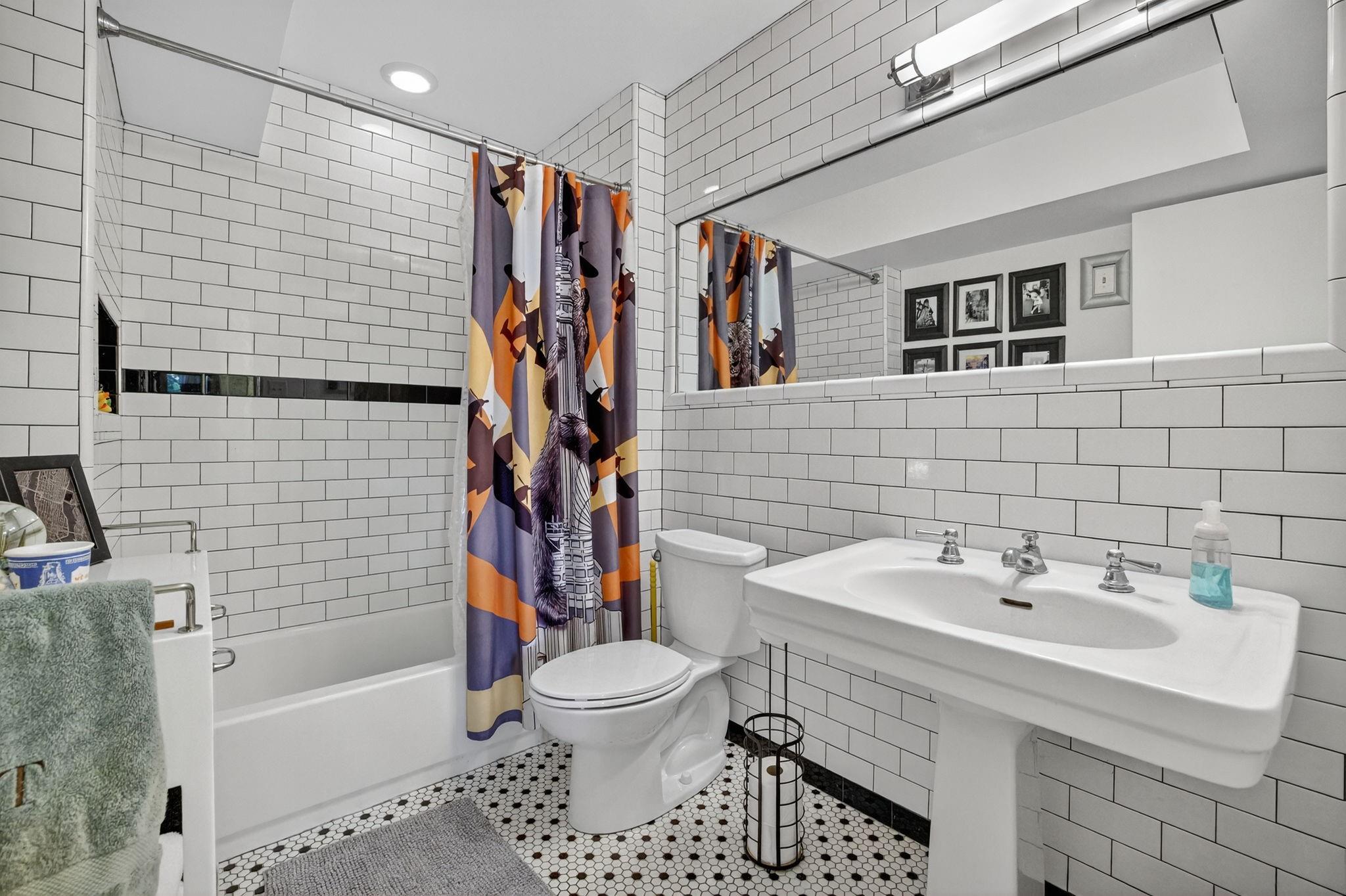 Manor Grove Village Two C - Residential Lease